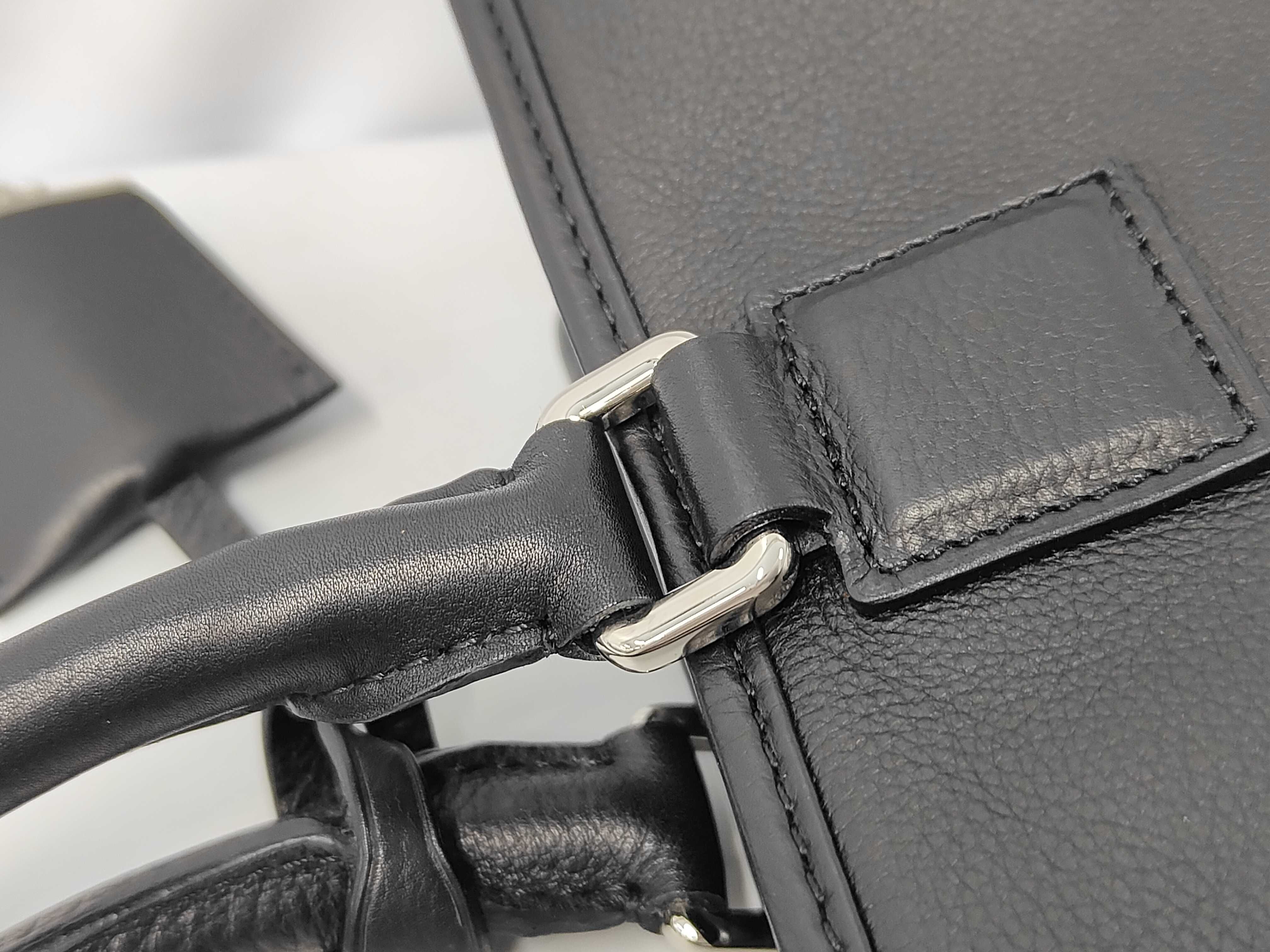 Amazona 36 Anagram Black Handbag A Handbag — view 6