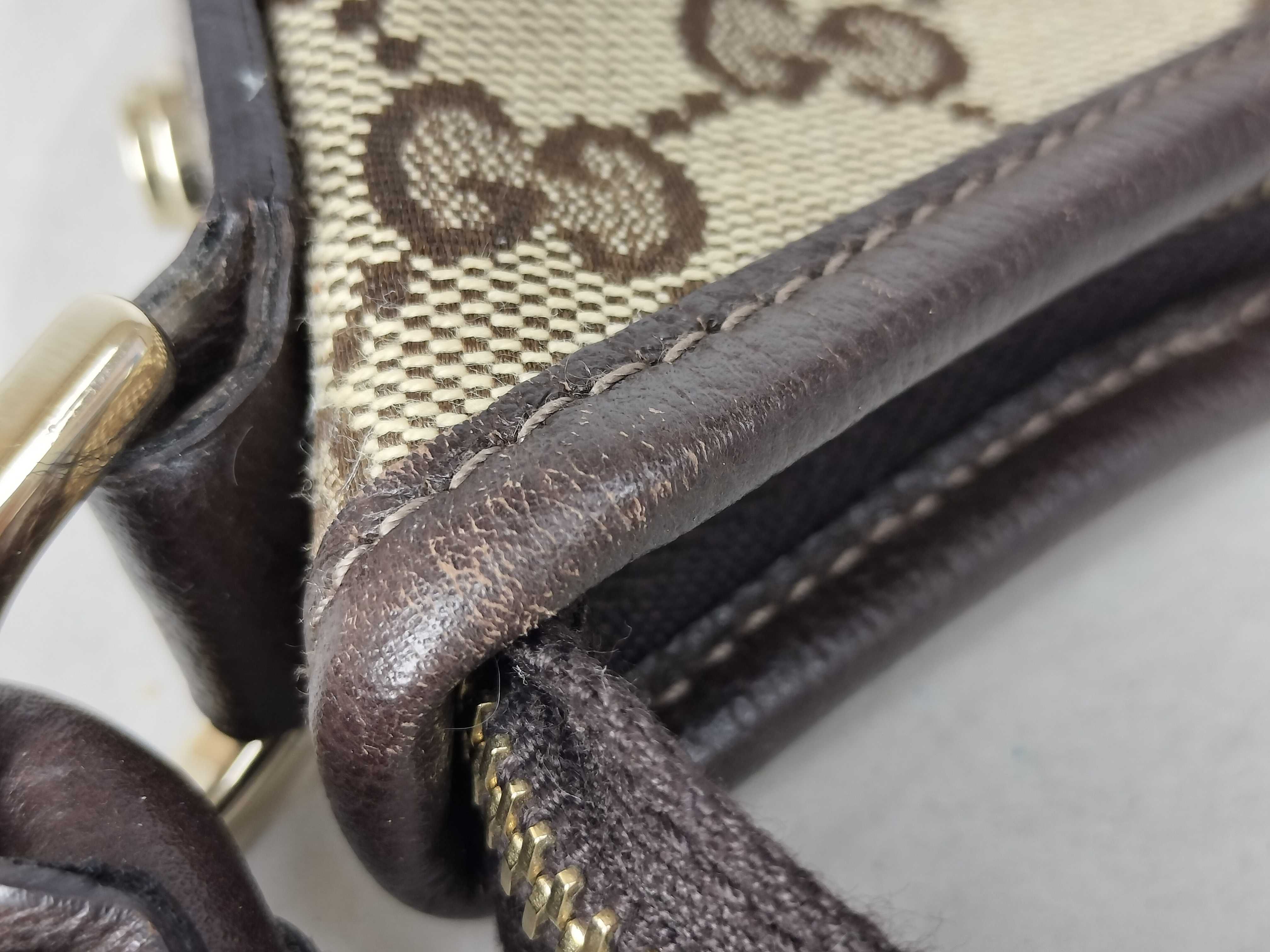 GG Canvas Shoulder Bag 130738 — view 14