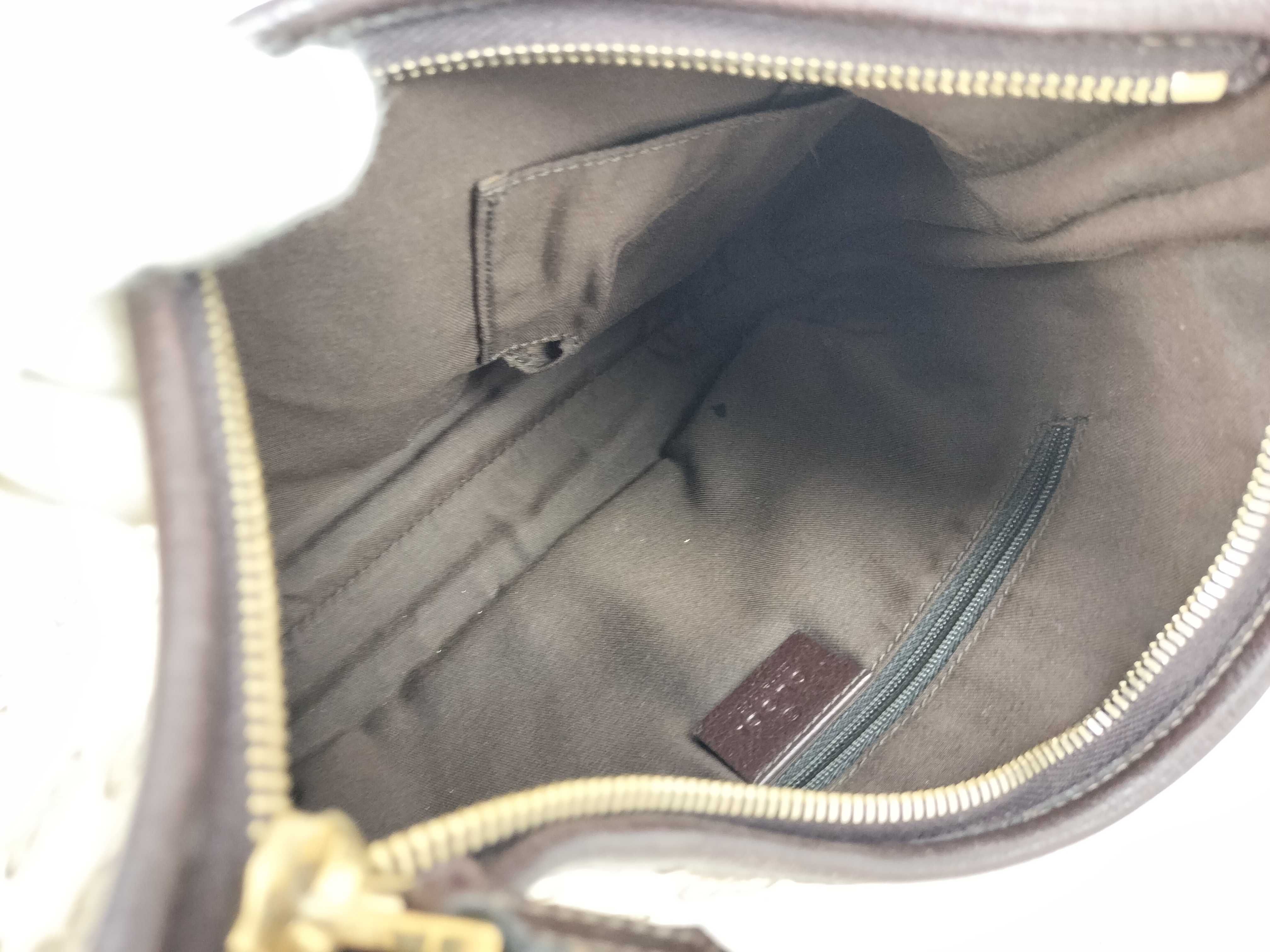 GG Canvas Shoulder Bag 130738 — view 10