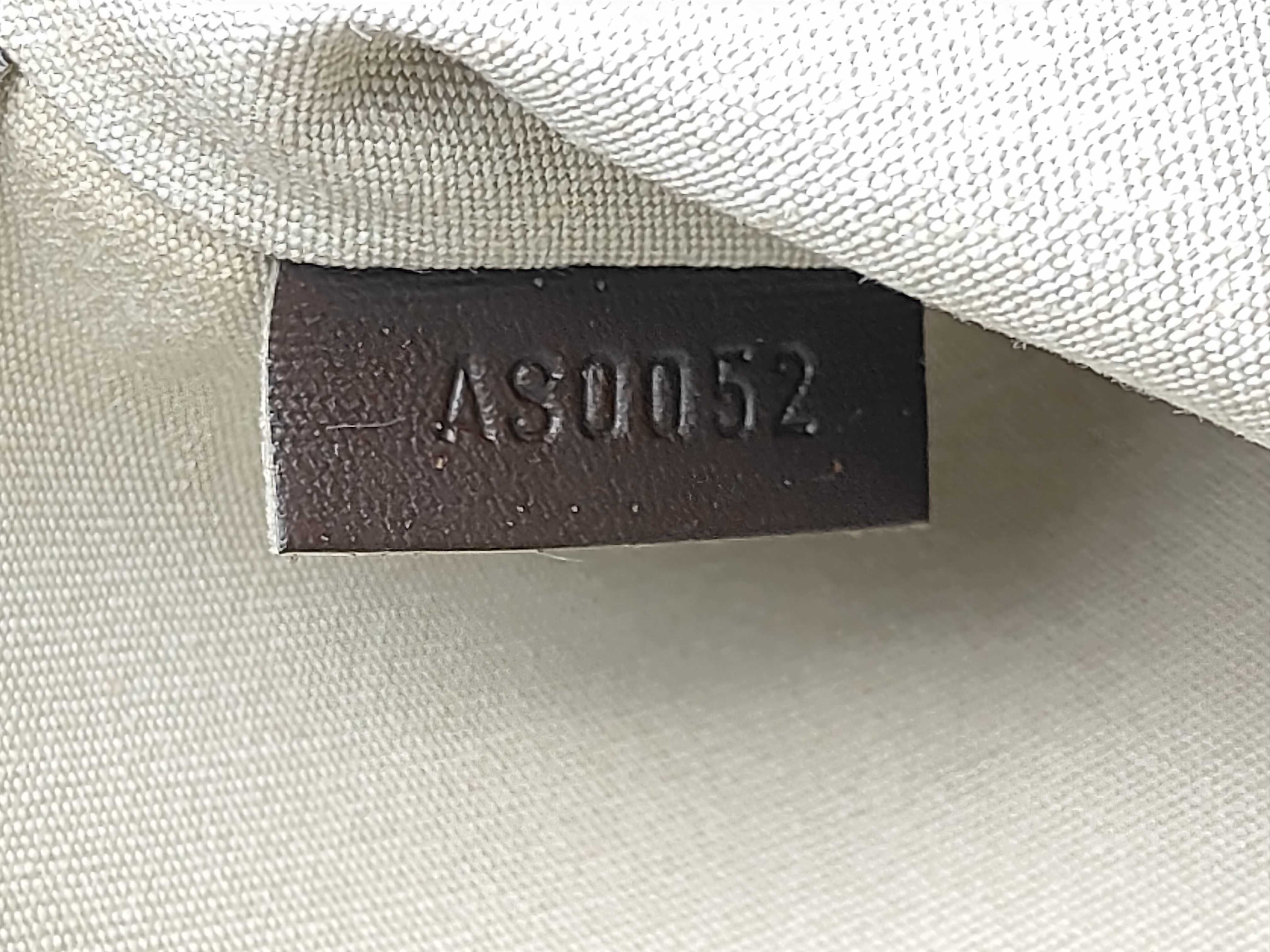 Monogram Contes de Fées Pochette M92274 Handbag — view 11