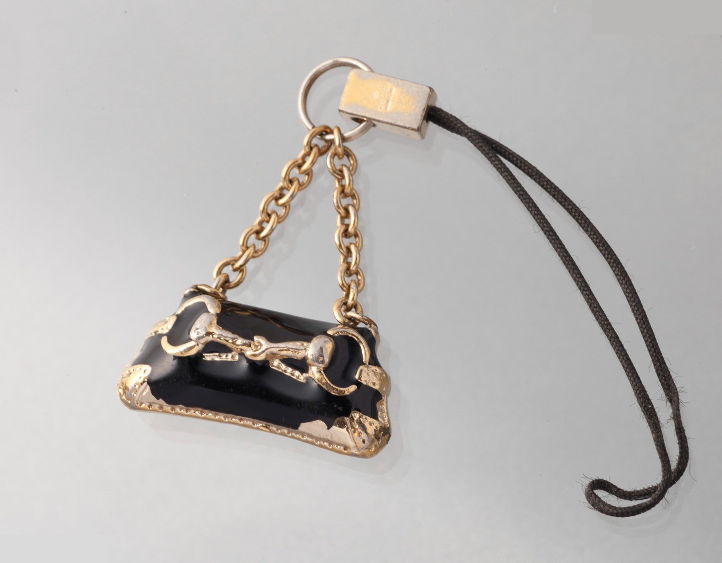 Horsebit bag motif