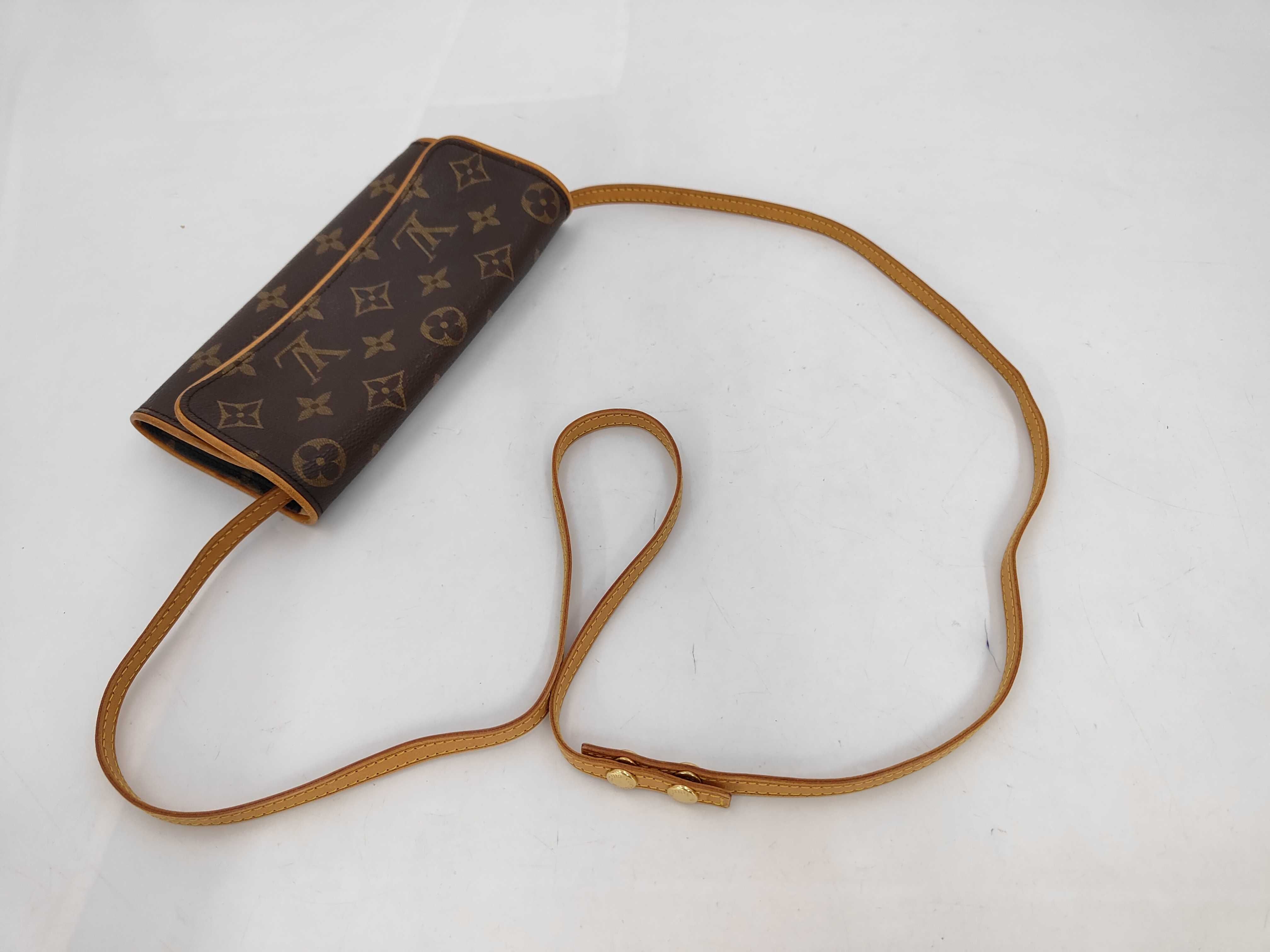 Monogram Louis Vuitton Monogram Shoulder Bag Pochette Twin PM M51854 Shoulder Bag — view 6