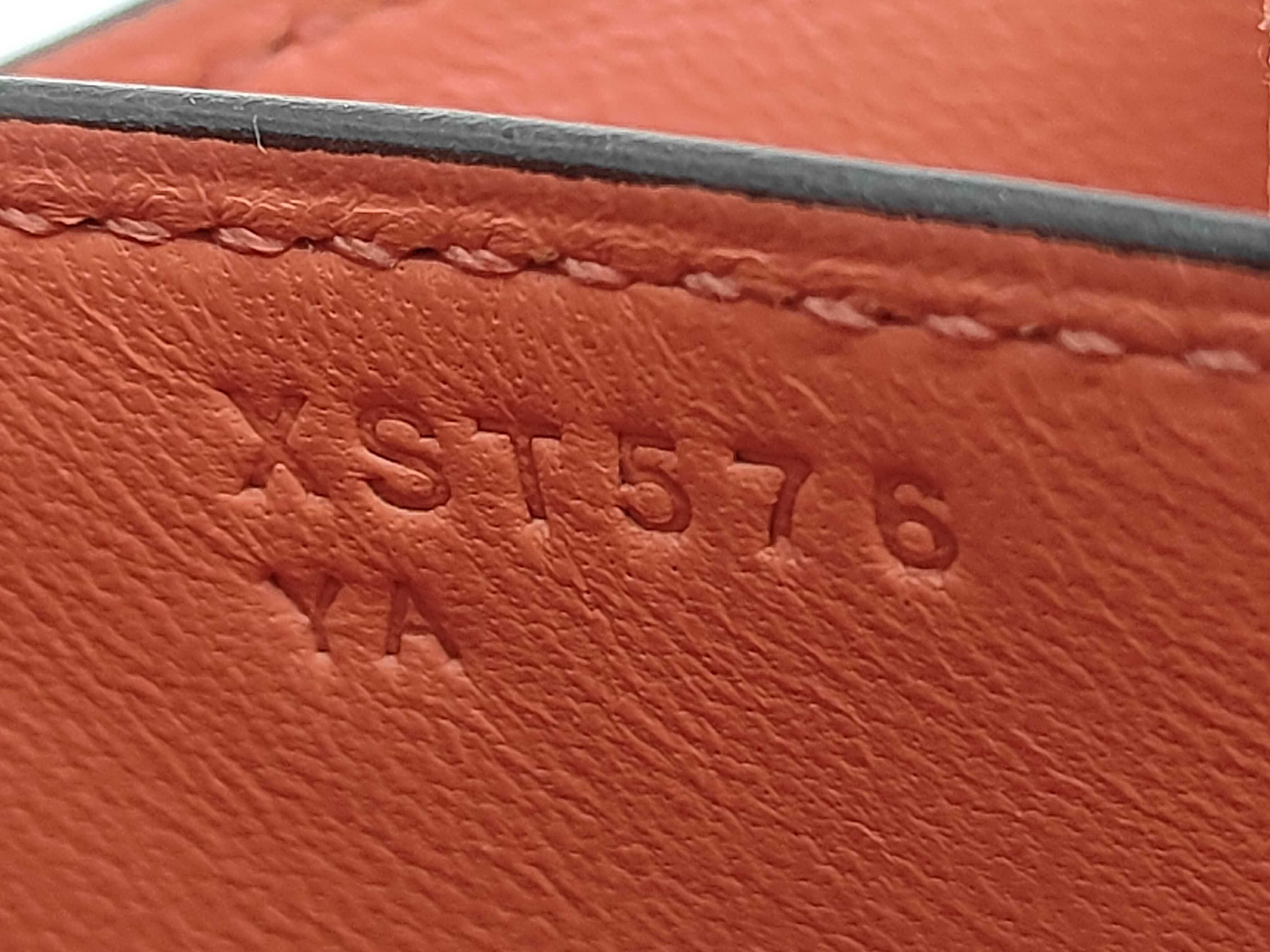 Constance 3 18 Rouge Vivoine Epsom Leather Shoulder Bag (X Stamp) — view 10