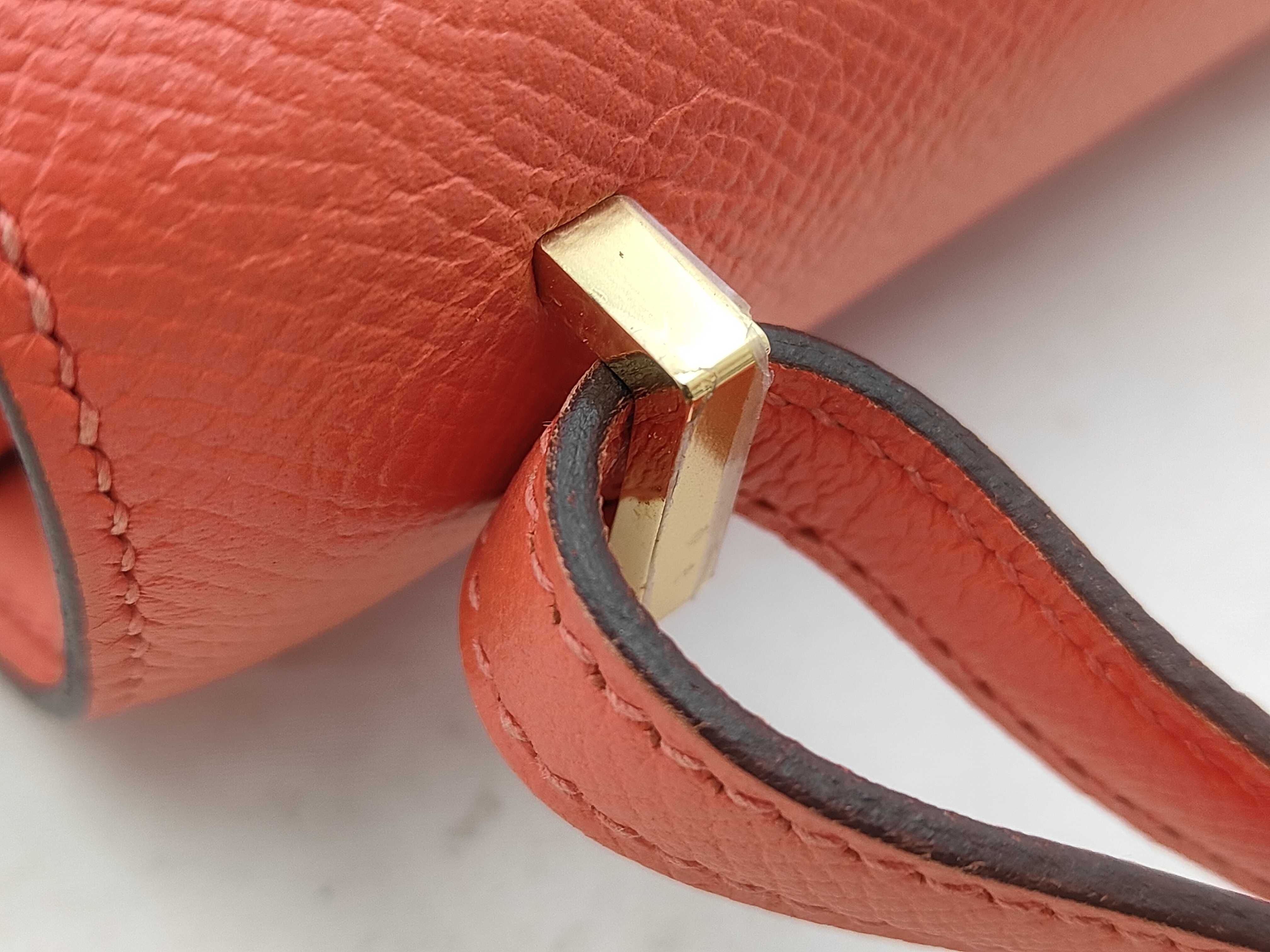 Constance 3 18 Rouge Vivoine Epsom Leather Shoulder Bag (X Stamp) — view 5
