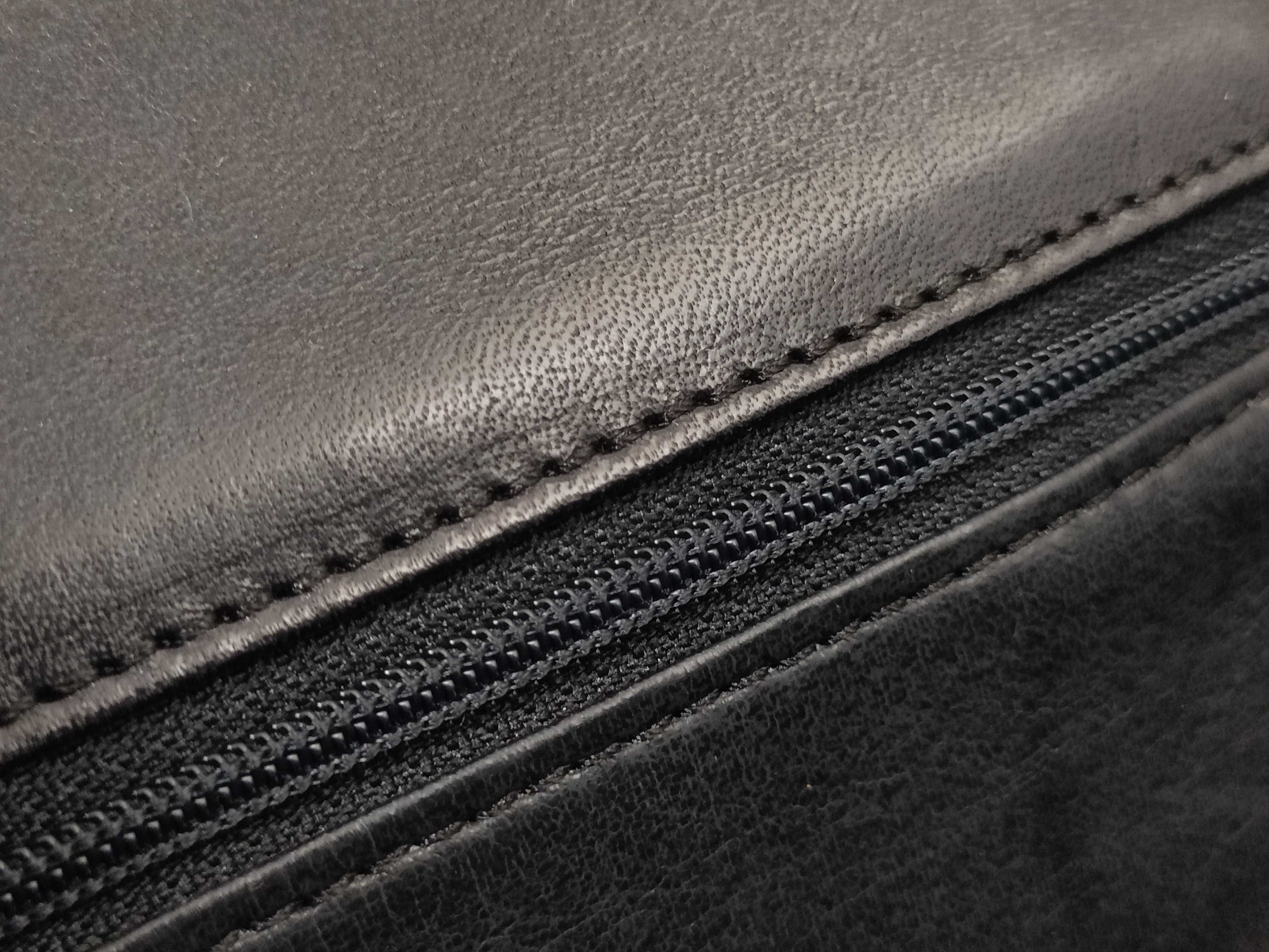 CD Logo Chain Bag Shoulder Bag — view 10