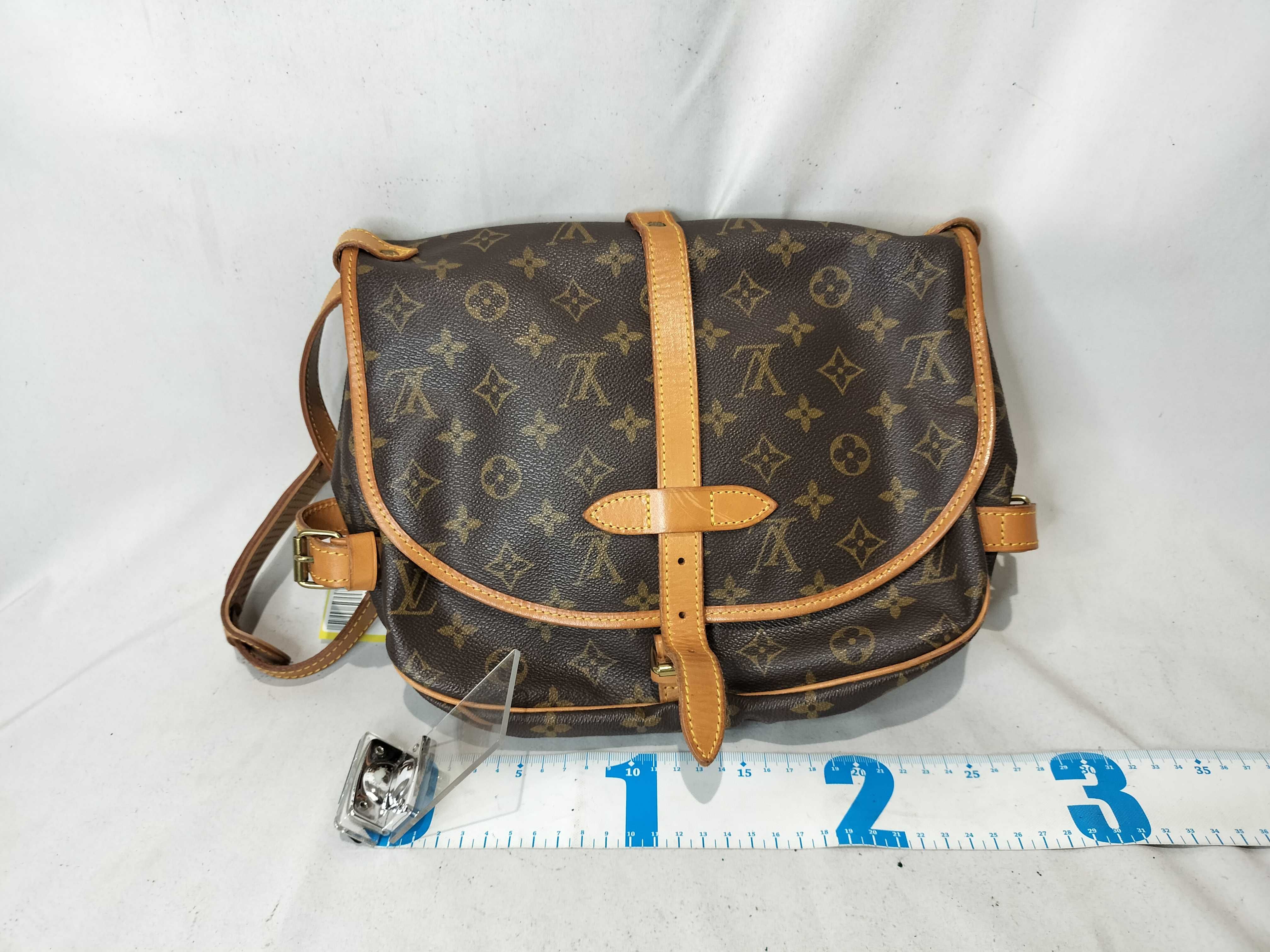 Monogram Louis Vuitton Saumur 30 Monogram Shoulder Bag — view 2
