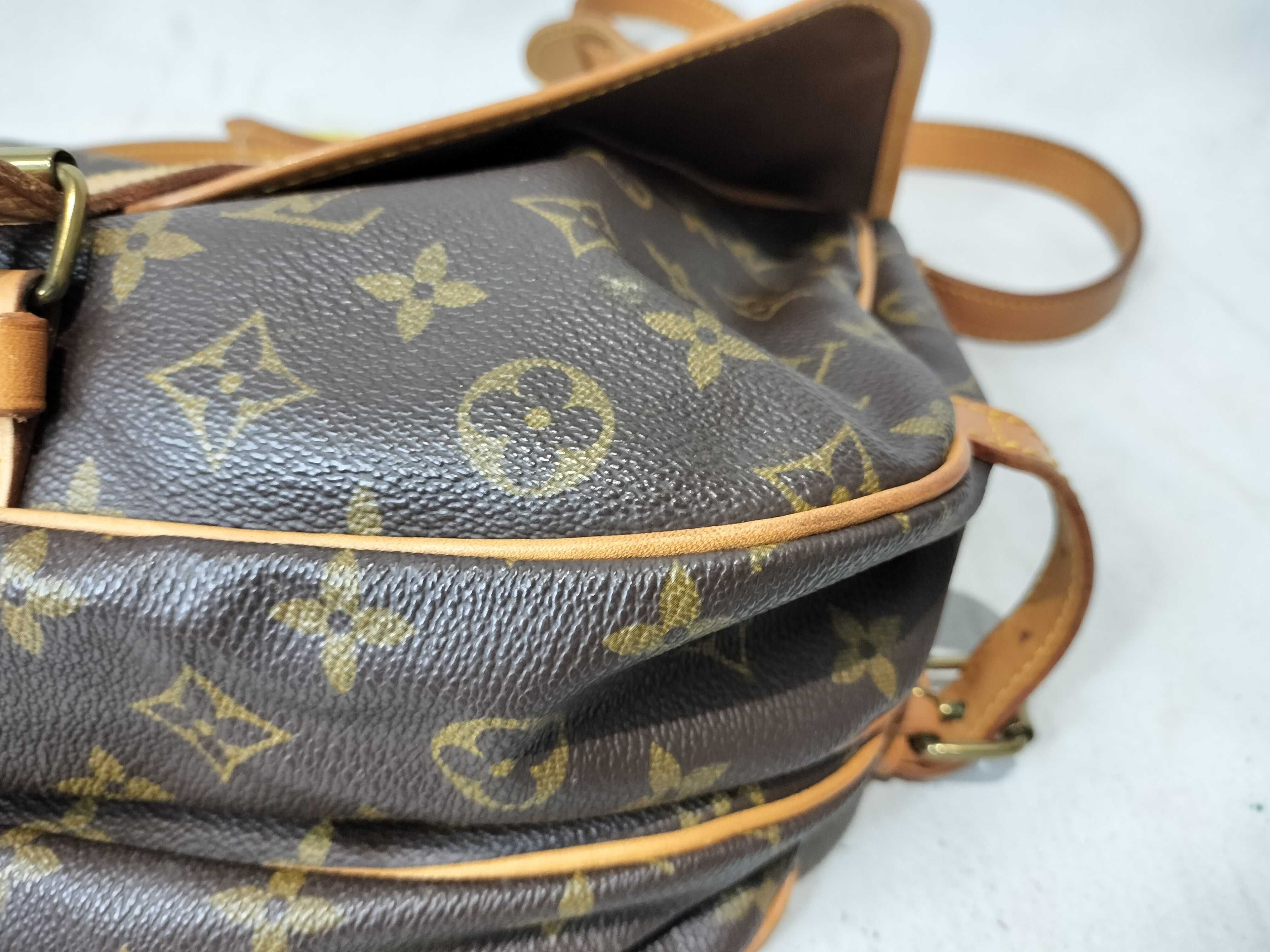 Monogram Louis Vuitton Saumur 30 Monogram Shoulder Bag — view 6