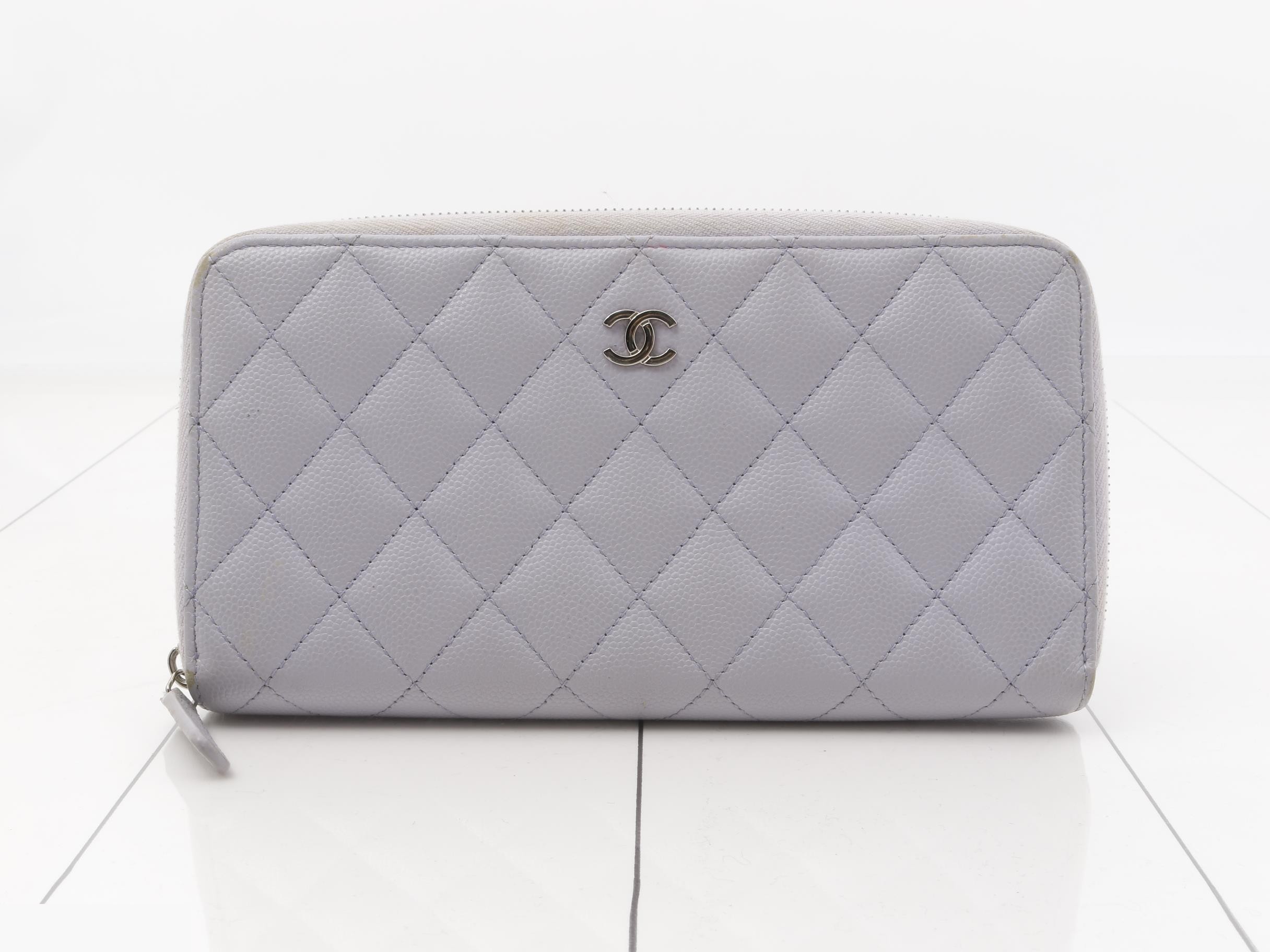 Matelassé (bags) and wallets