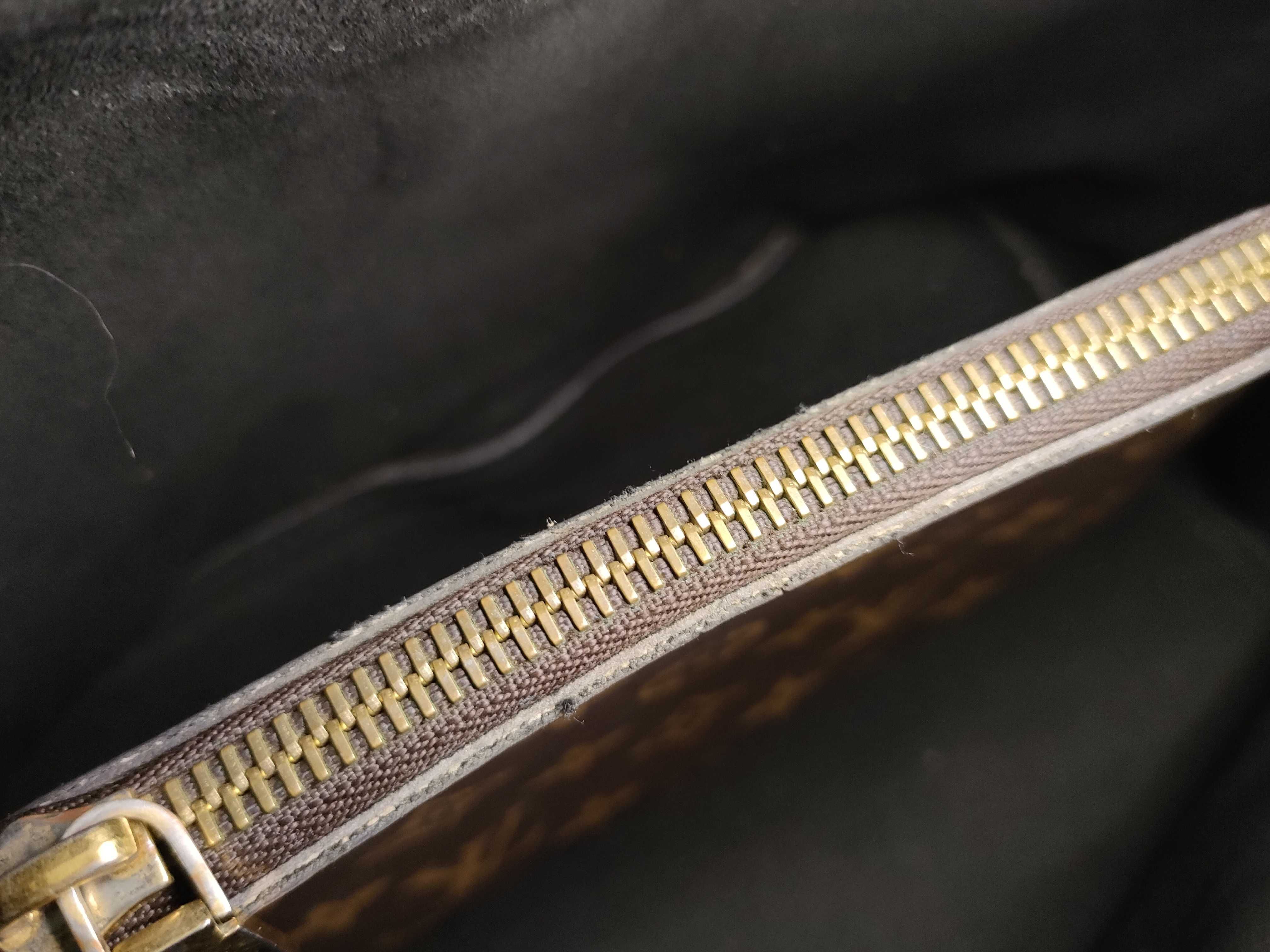 Monogram Louis Vuitton Shoulder Bag — view 11