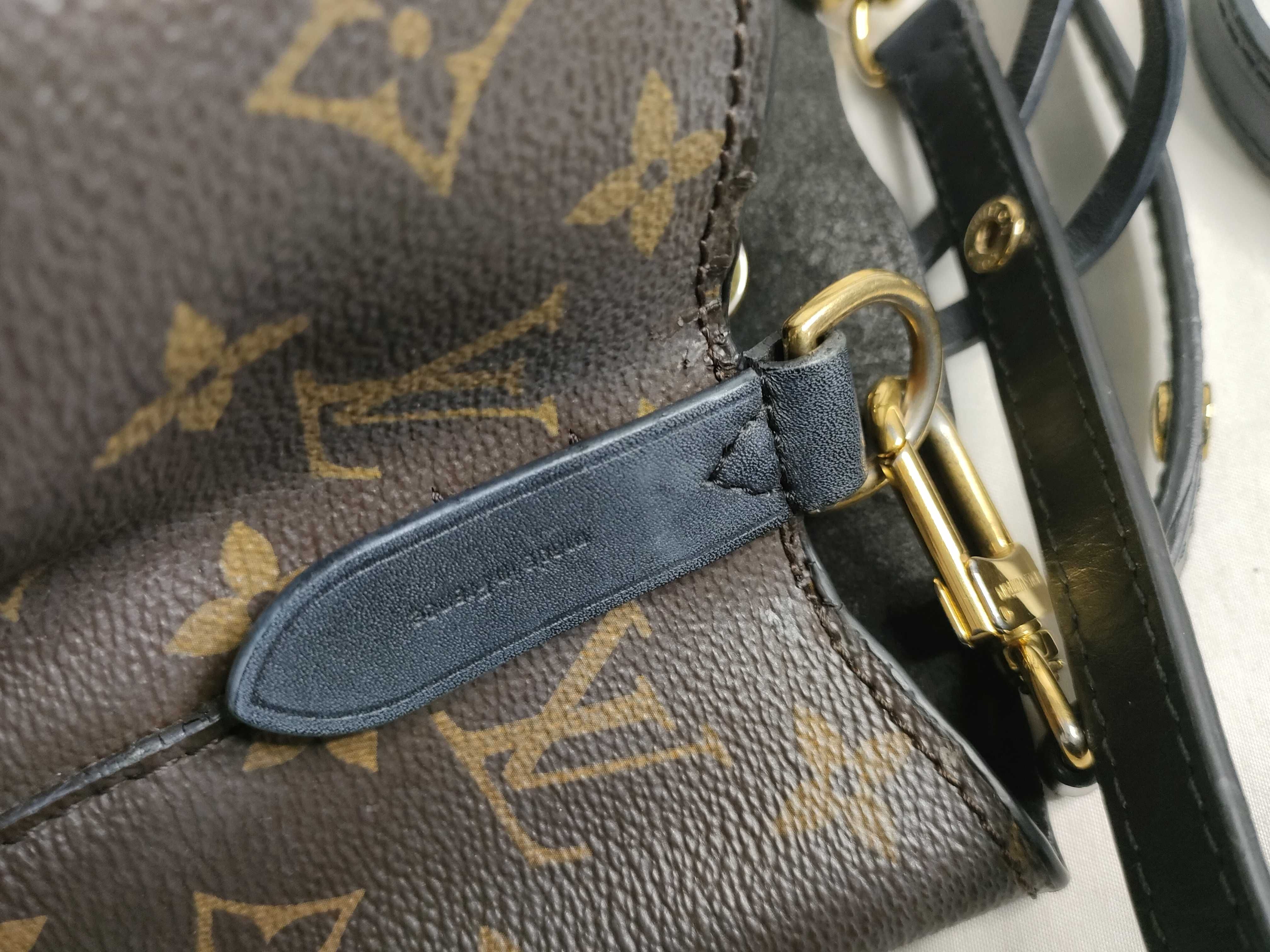 Monogram Louis Vuitton Shoulder Bag — view 5