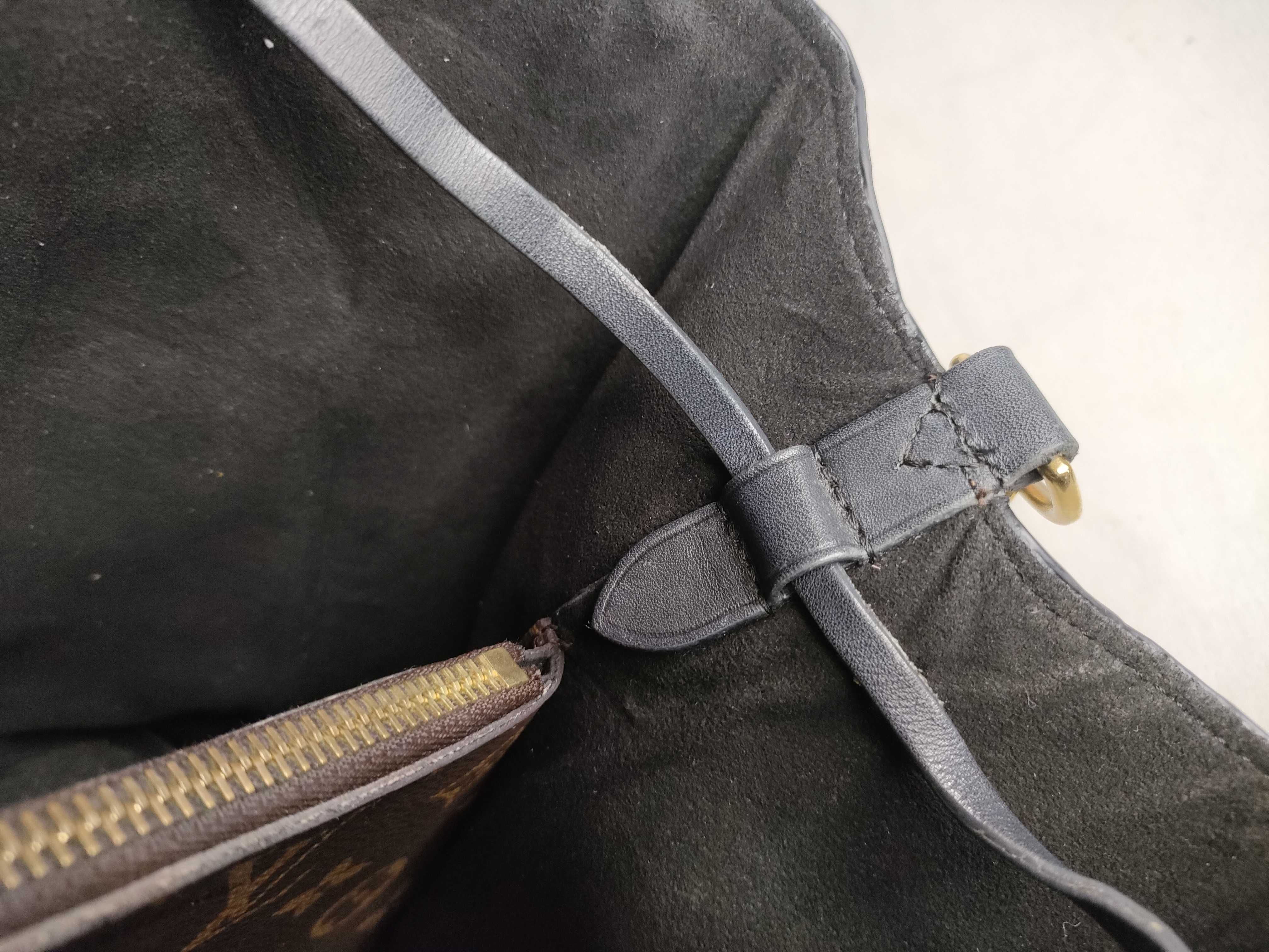 Monogram Louis Vuitton Shoulder Bag — view 8