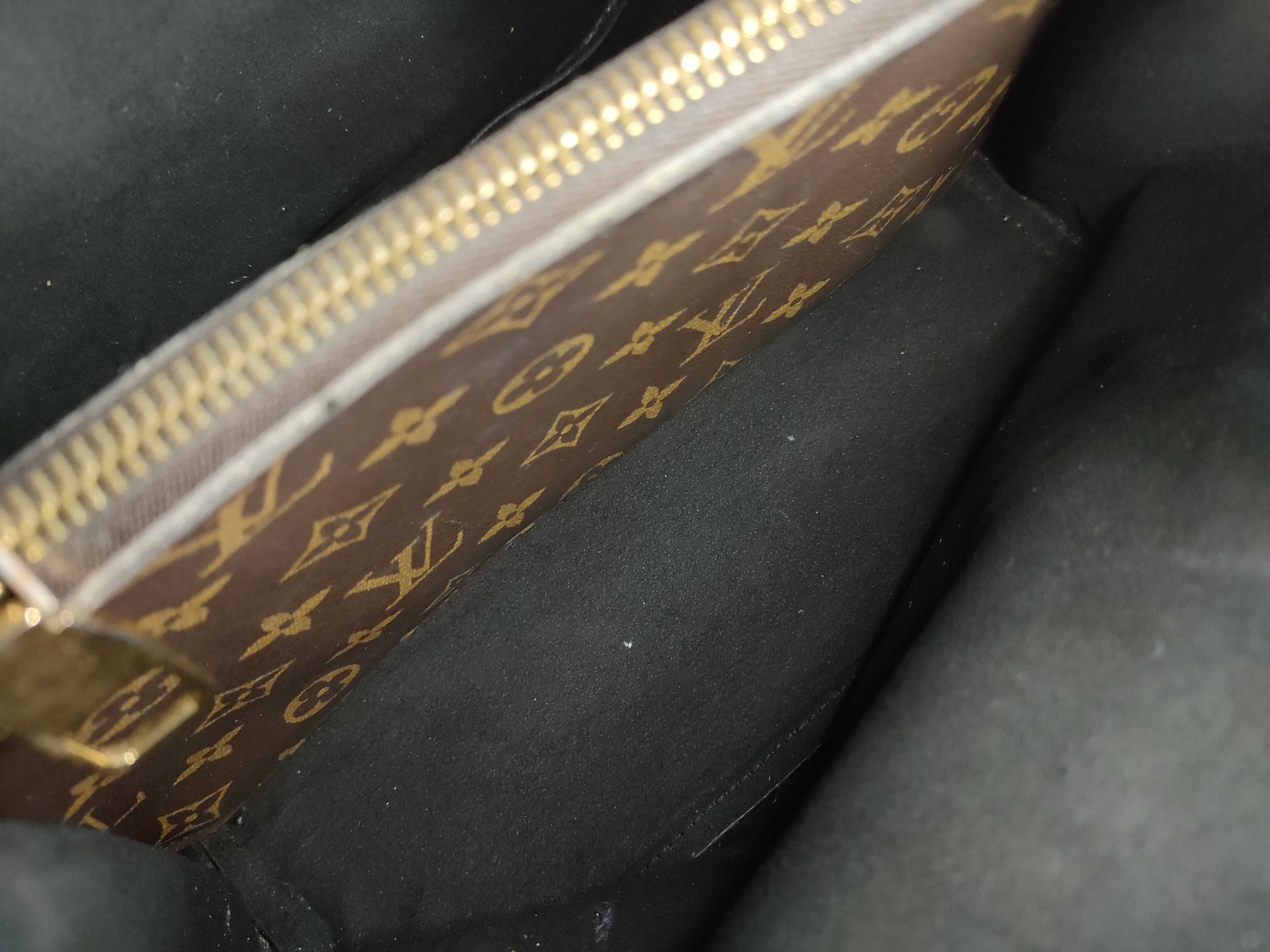 Monogram Louis Vuitton Shoulder Bag — view 10