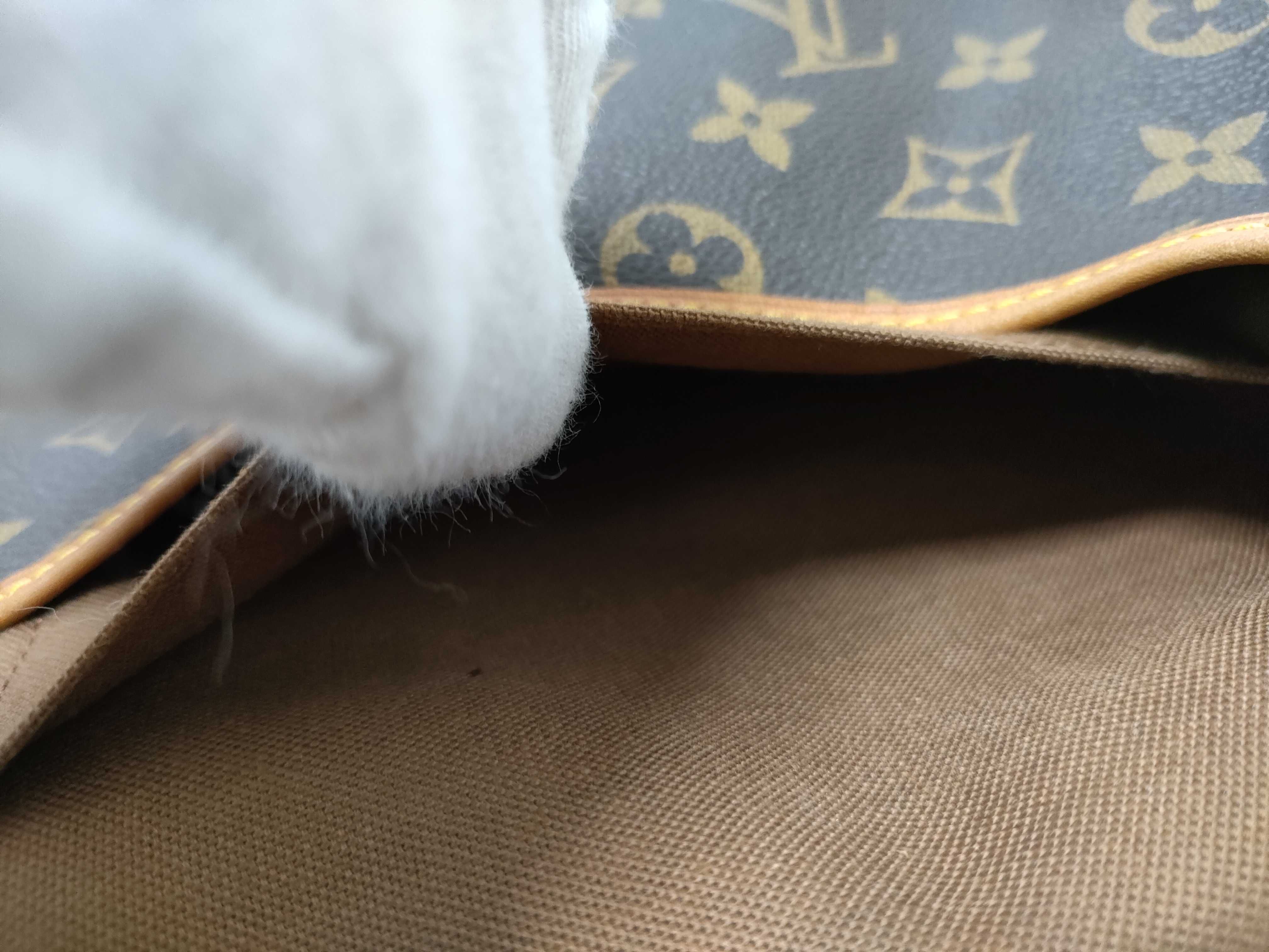 Monogram Louis Vuitton Monogram Saumur 35 Shoulder Bag — view 11