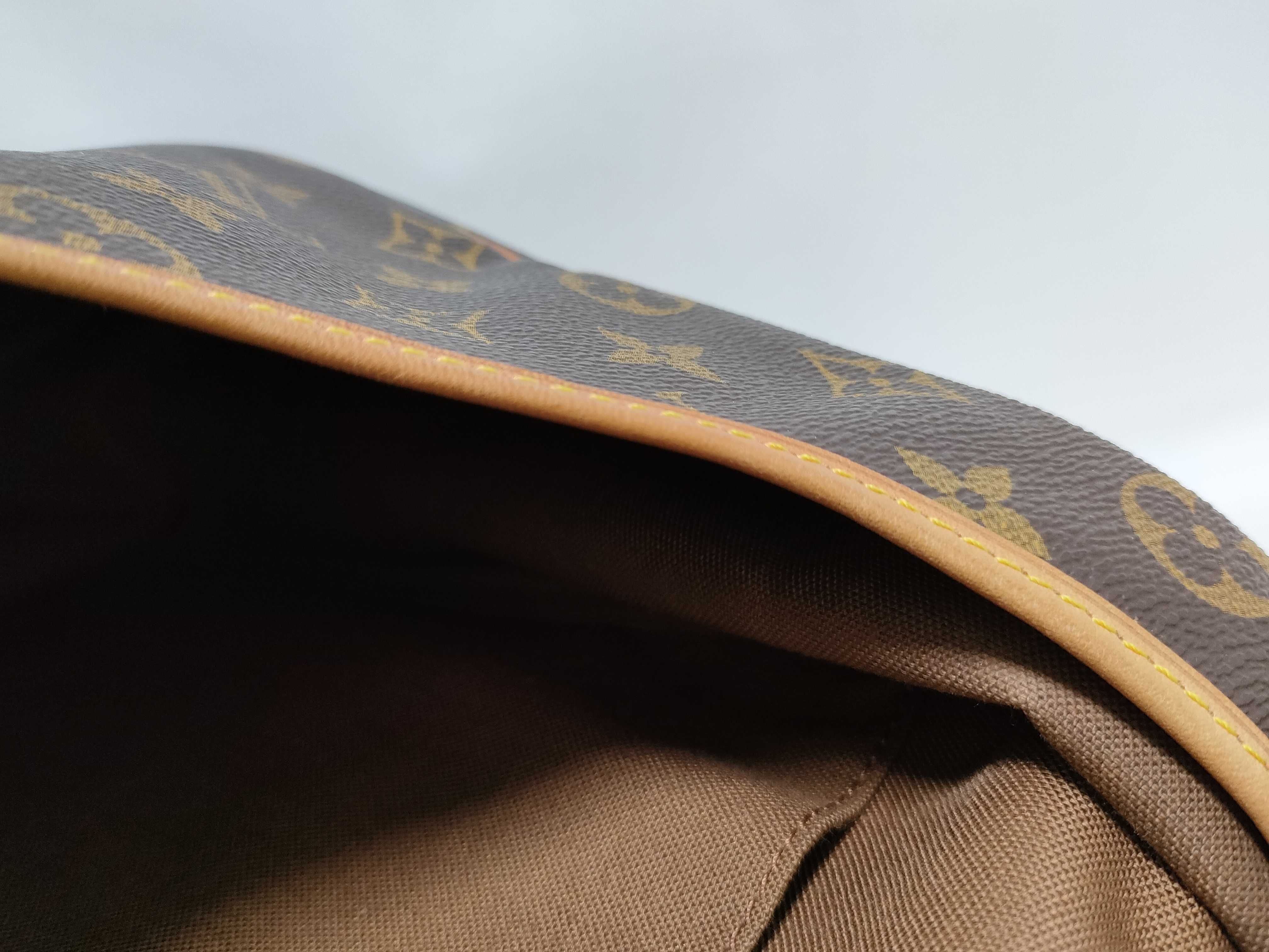 Monogram Louis Vuitton Monogram Saumur 35 Shoulder Bag — view 9