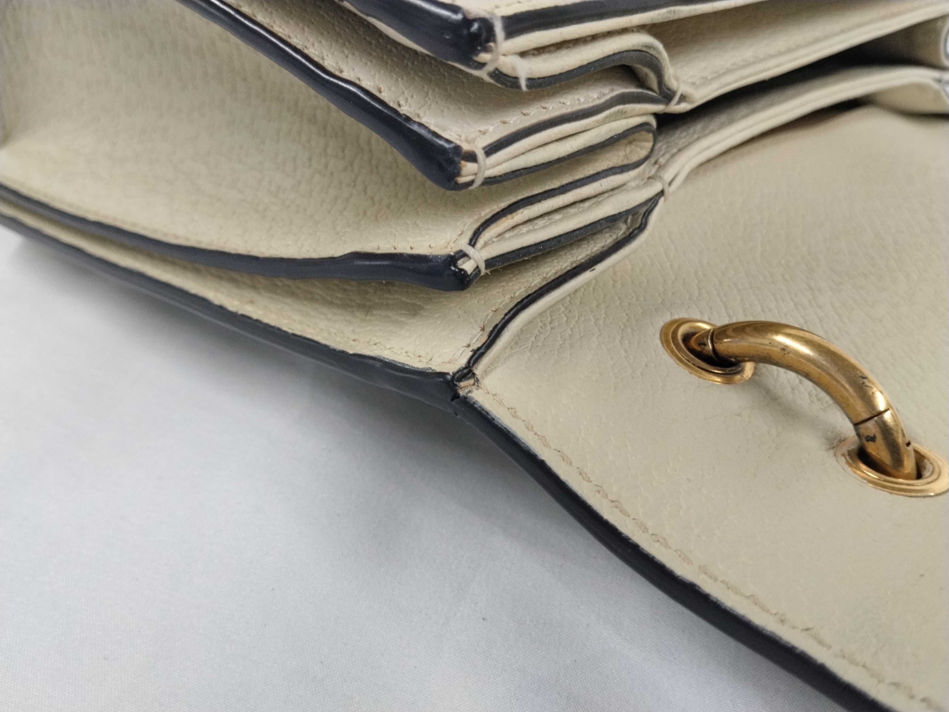 Queen Shoulder Bag Handbag — view 3