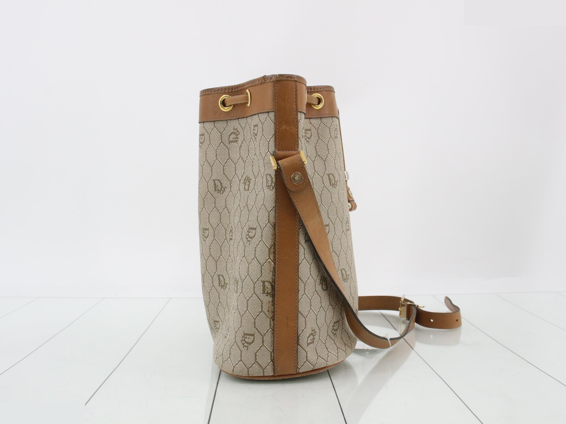 Honeycomb Shoulder Bag — view 4