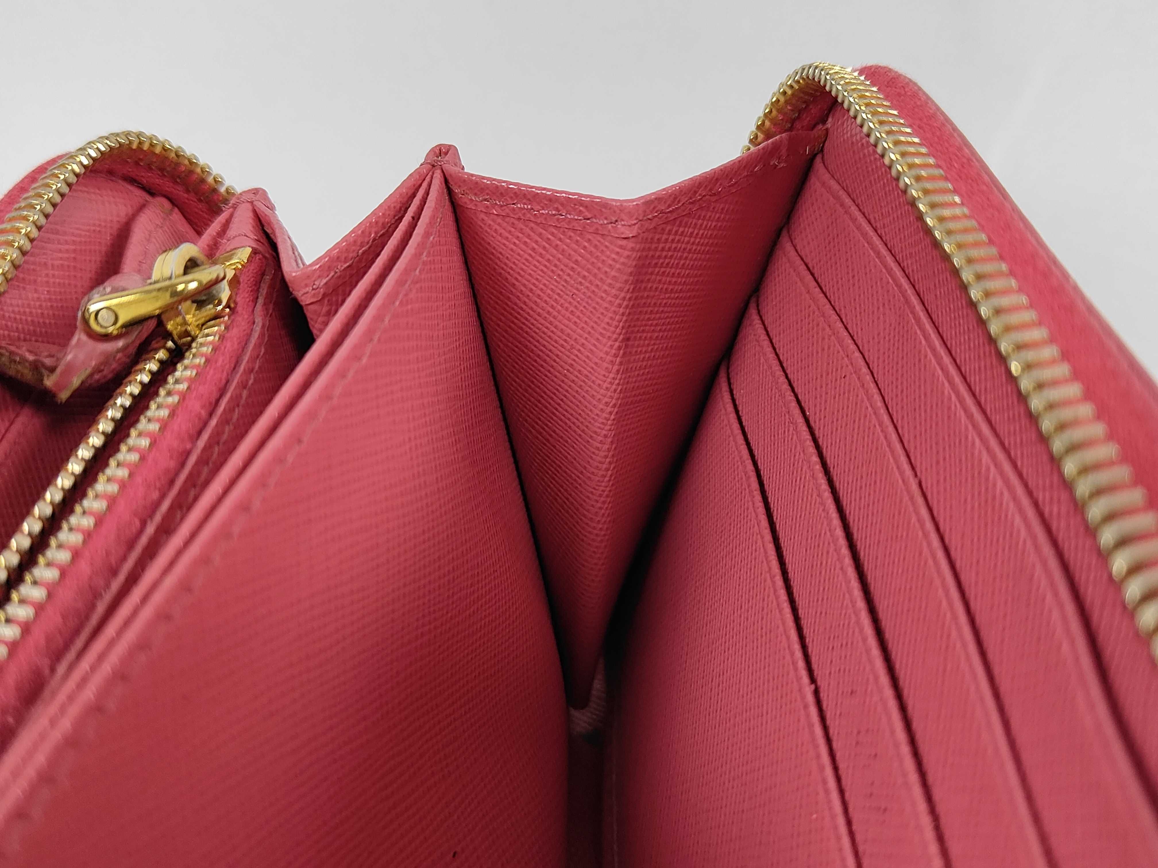 Round Zip Long Wallet Saffiano Pink Ribbon Wallet — view 8