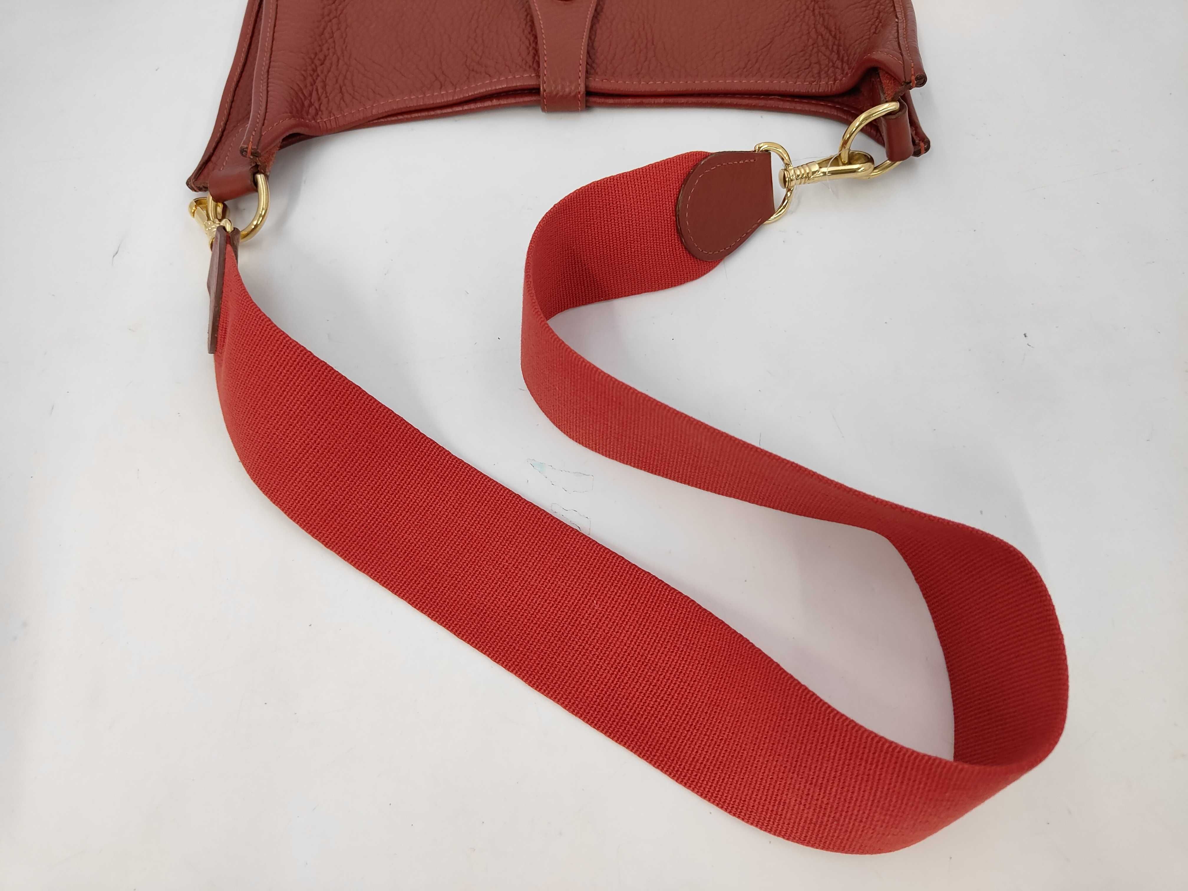 Evelyne 1GM Taurillon Leather, Rouge H, D stamp, Gold hardware, Shoulder bag — view 8