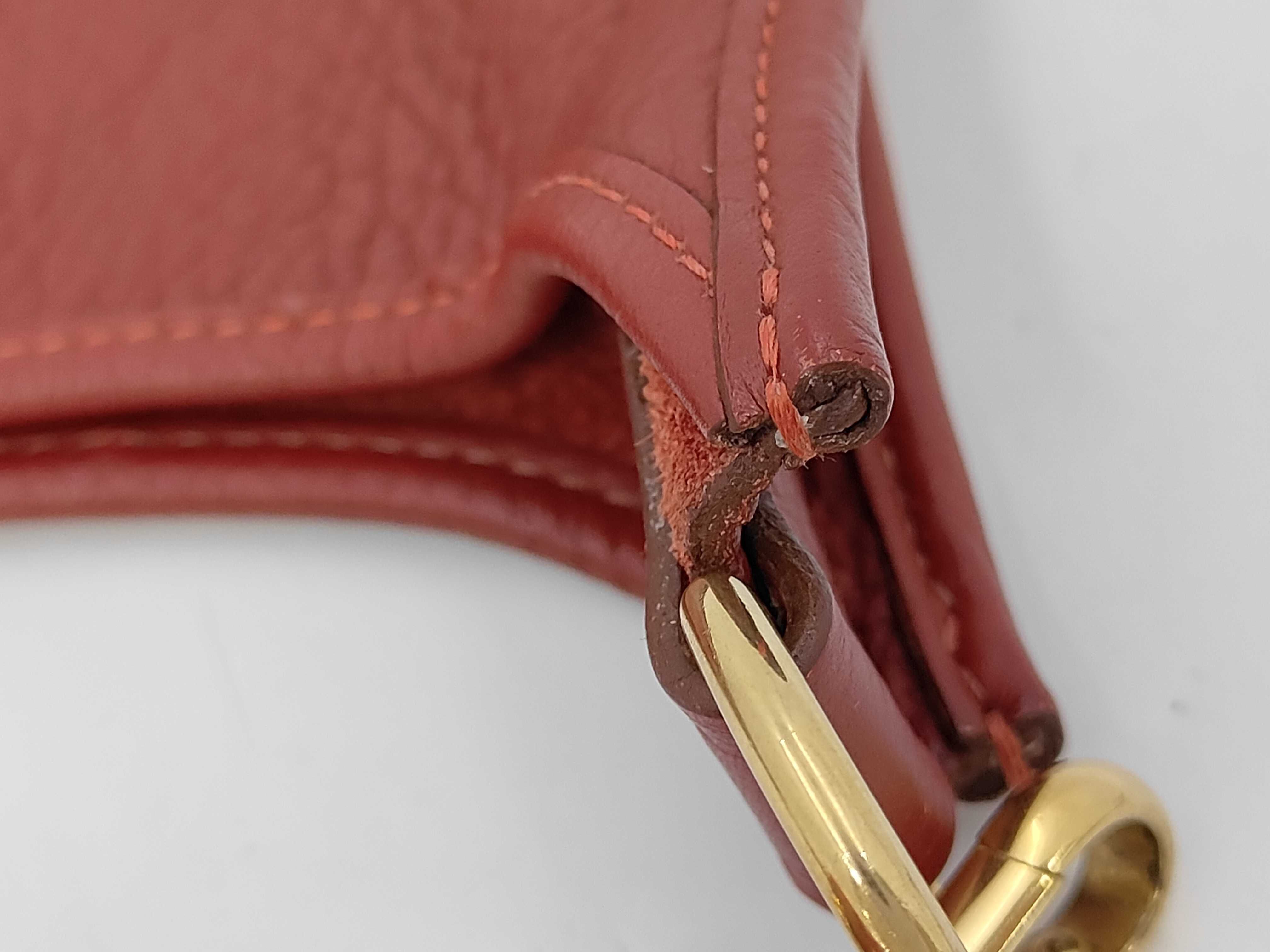 Evelyne 1GM Taurillon Leather, Rouge H, D stamp, Gold hardware, Shoulder bag — view 9