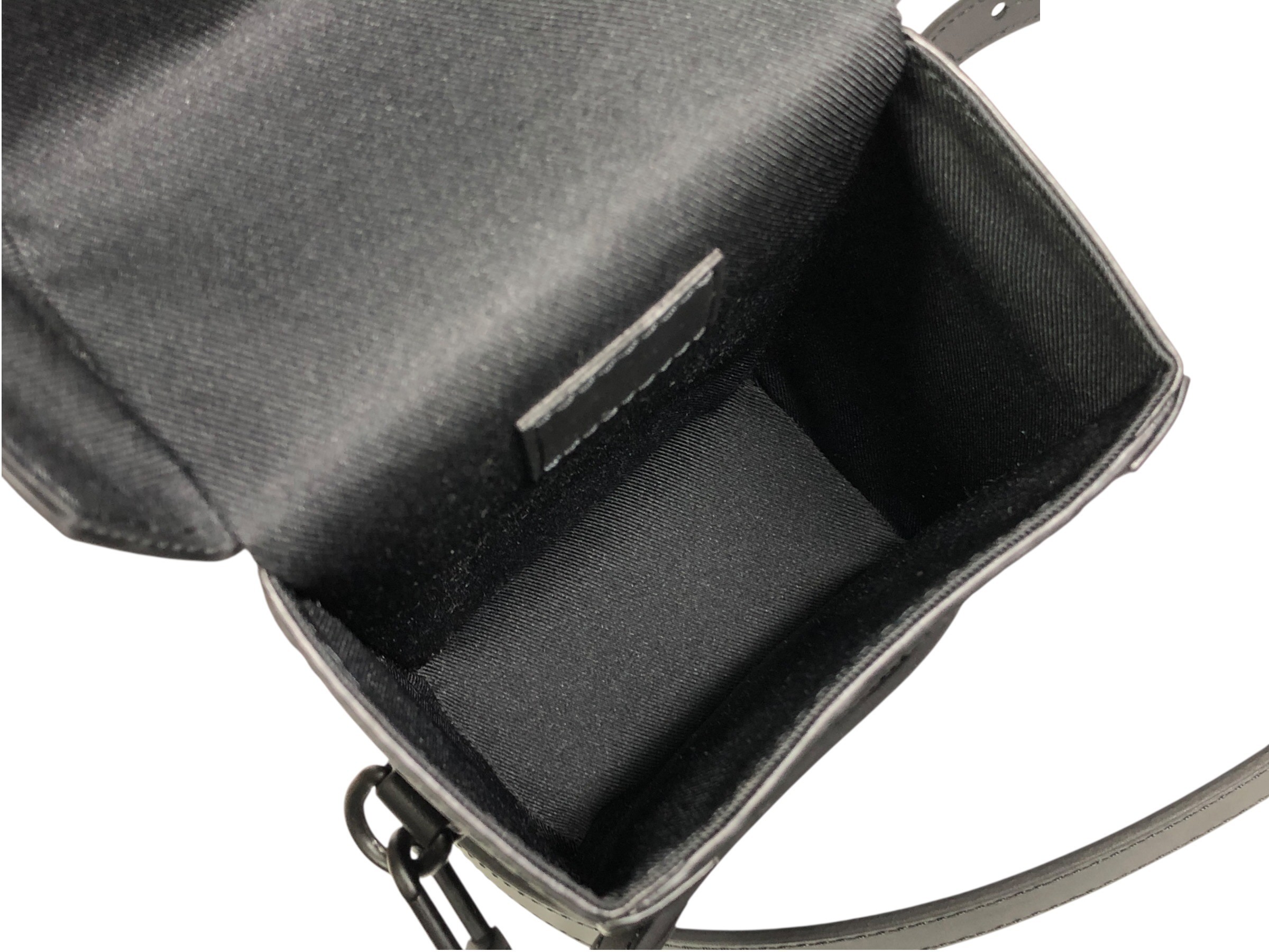 Unused LOUIS VUITTON Monogram Shoulder Bag — view 10