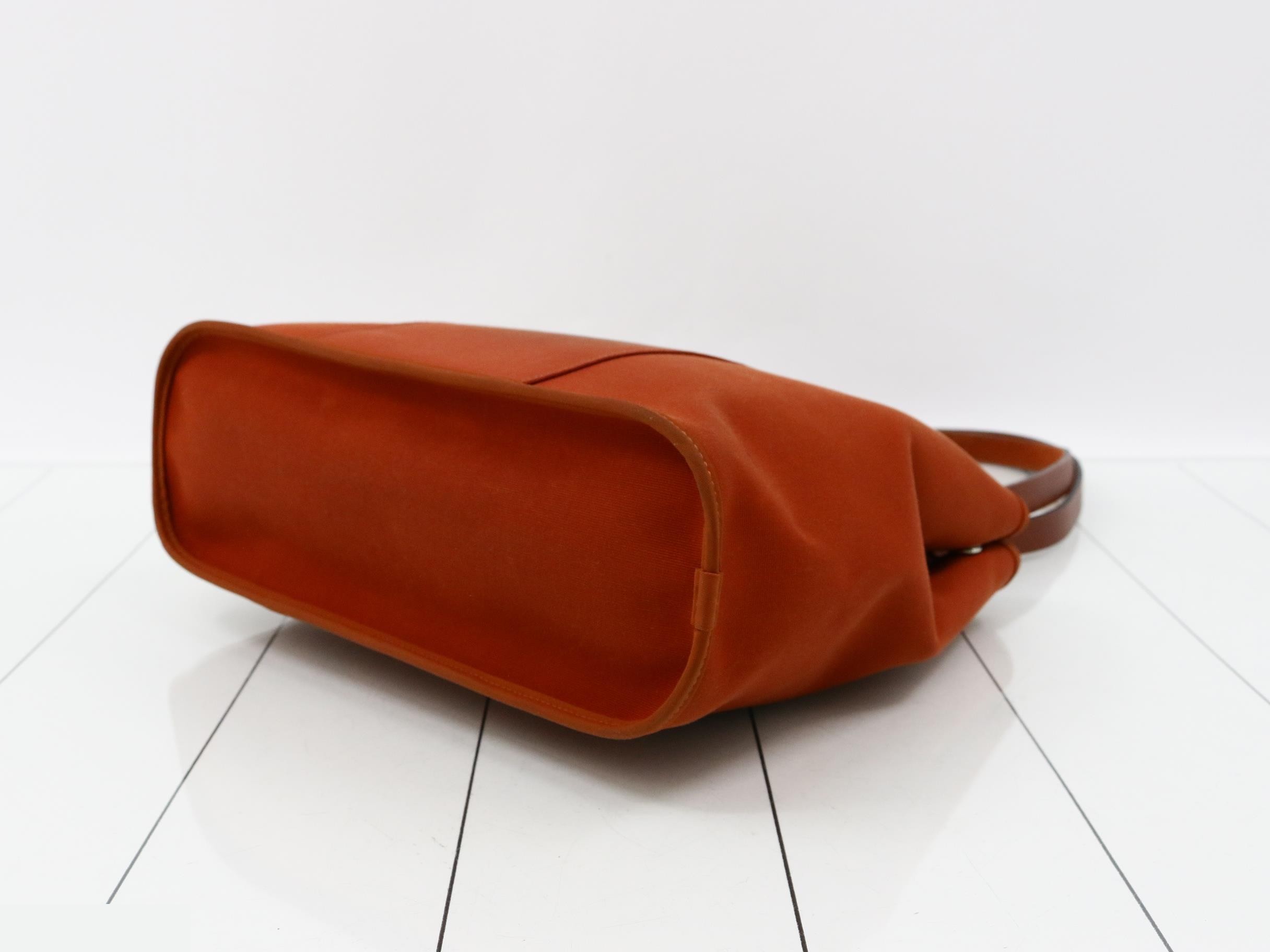 Cabas PM Toile Officier x Calf Leather Red — view 6