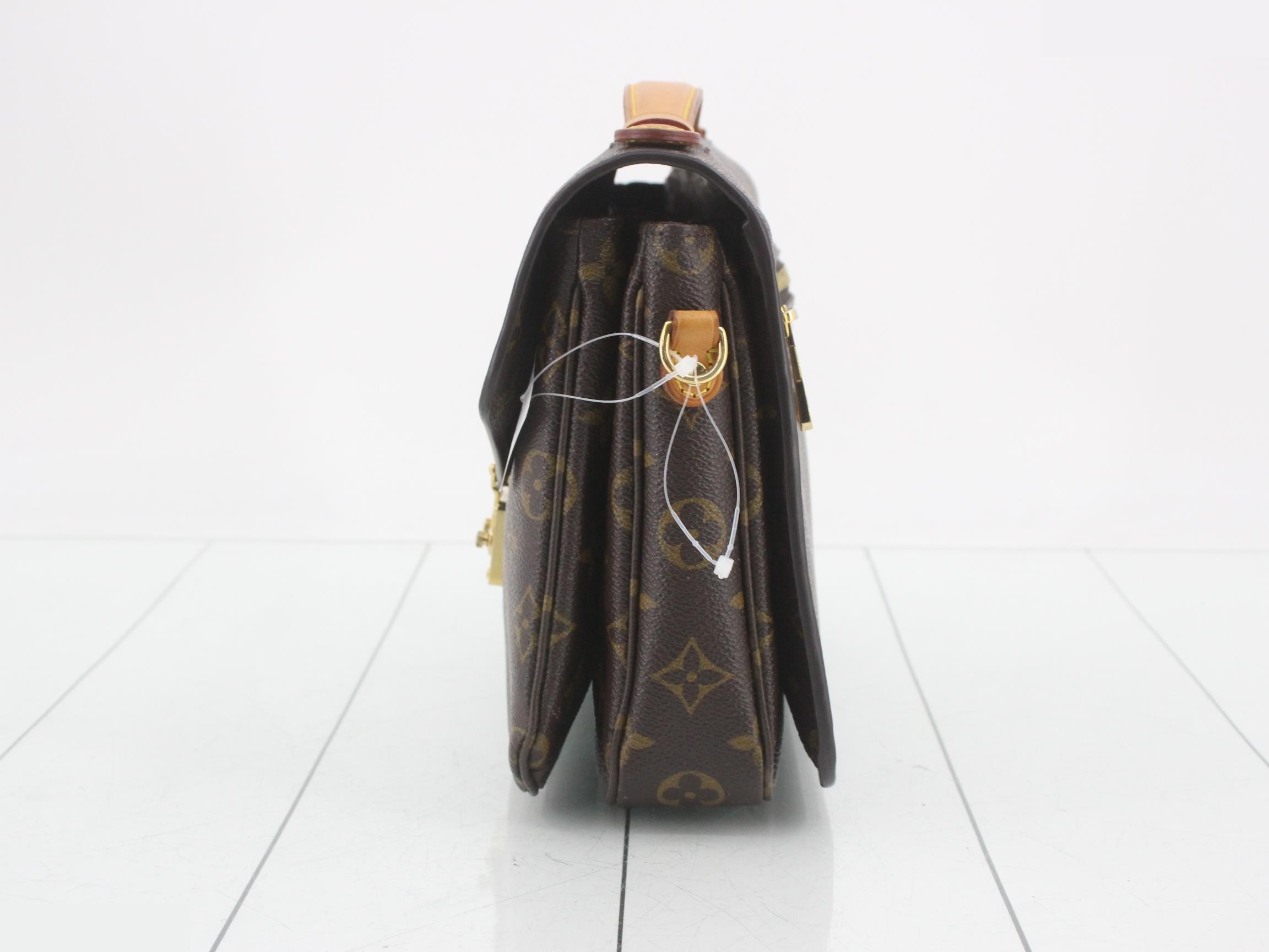 Monogram Pochette Metis MM 2-Way Handbag — view 3
