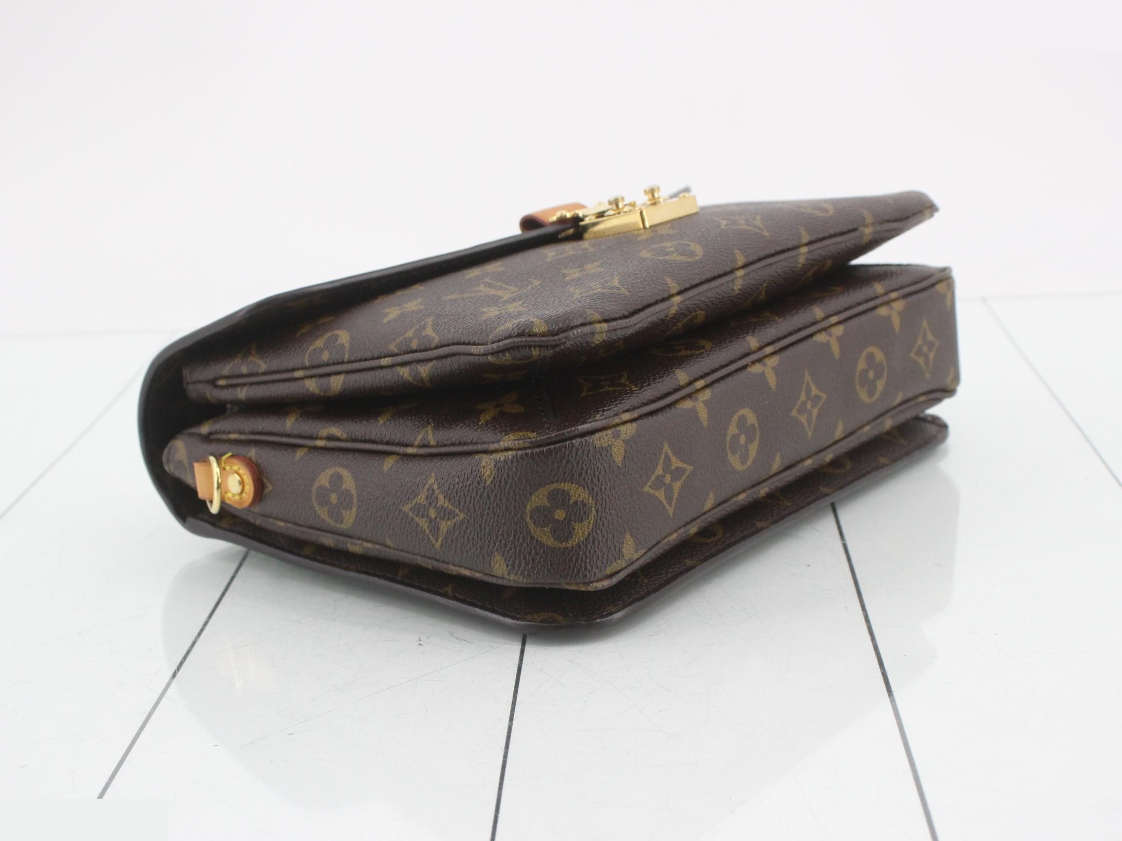 Monogram Pochette Metis MM 2-Way Handbag — view 5