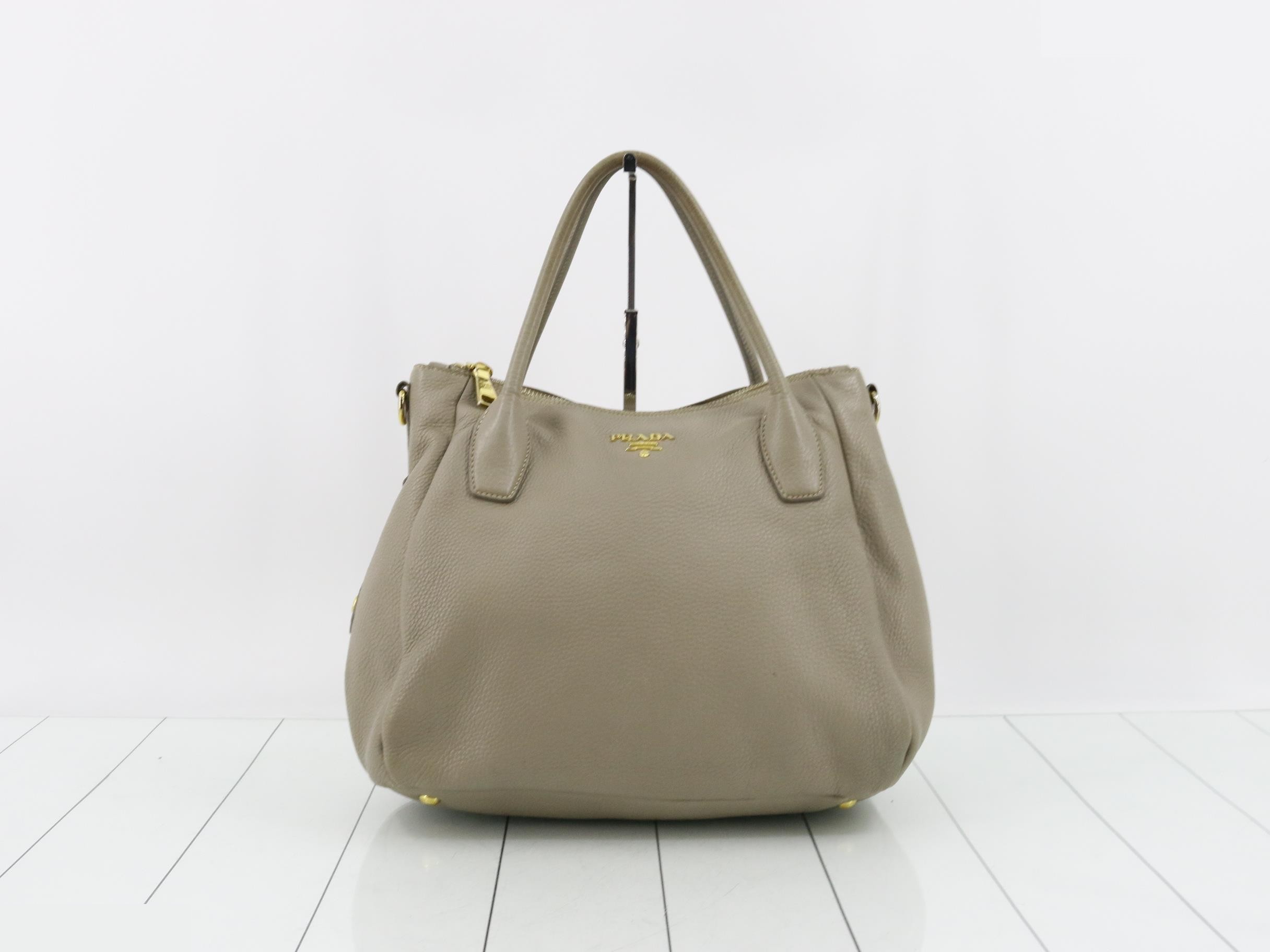 Vitello Daino Logo Tote Bag