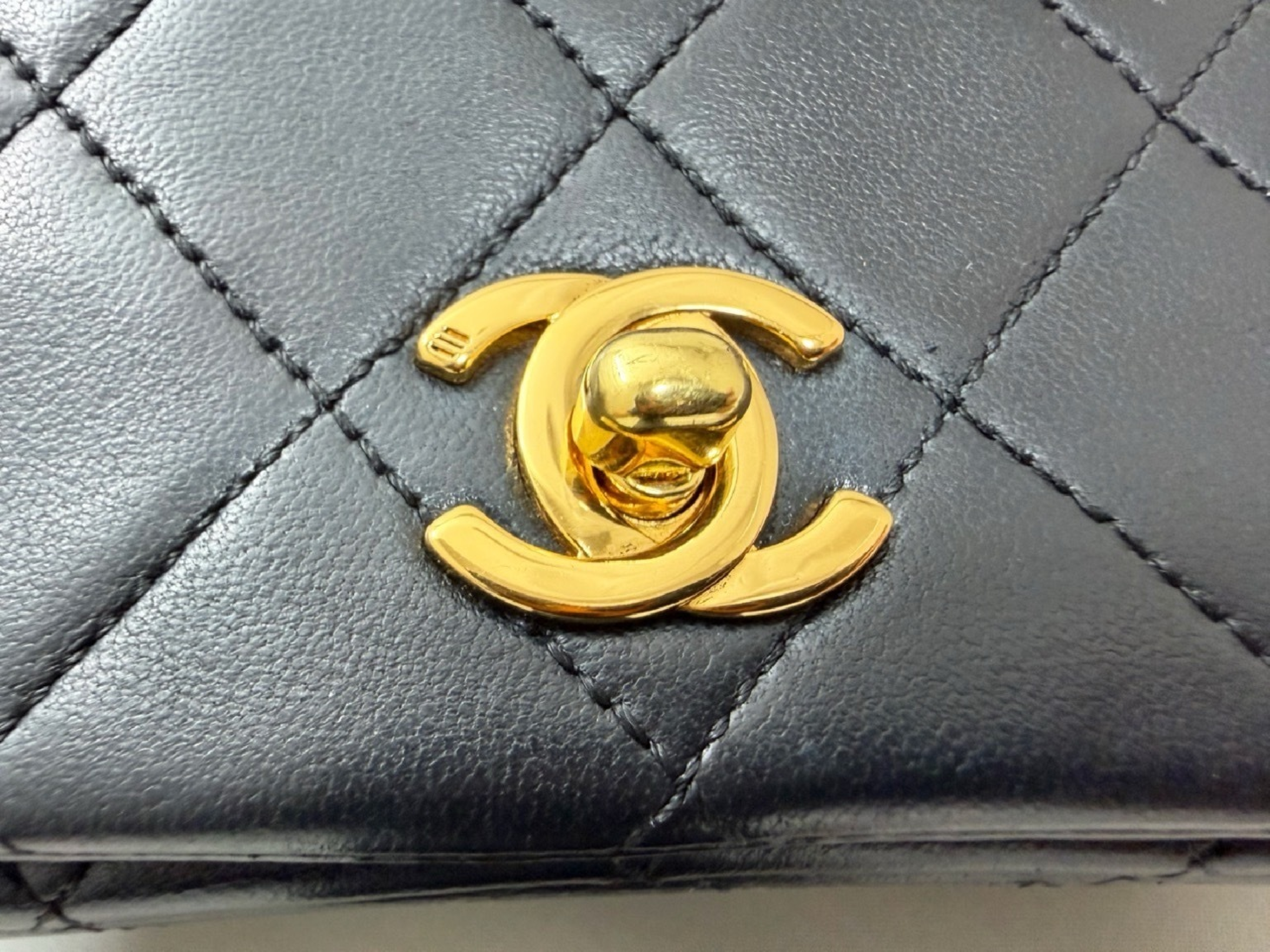 Full Flap Mini Black No. 1 Guarantee Card Shoulder Bag — view 8