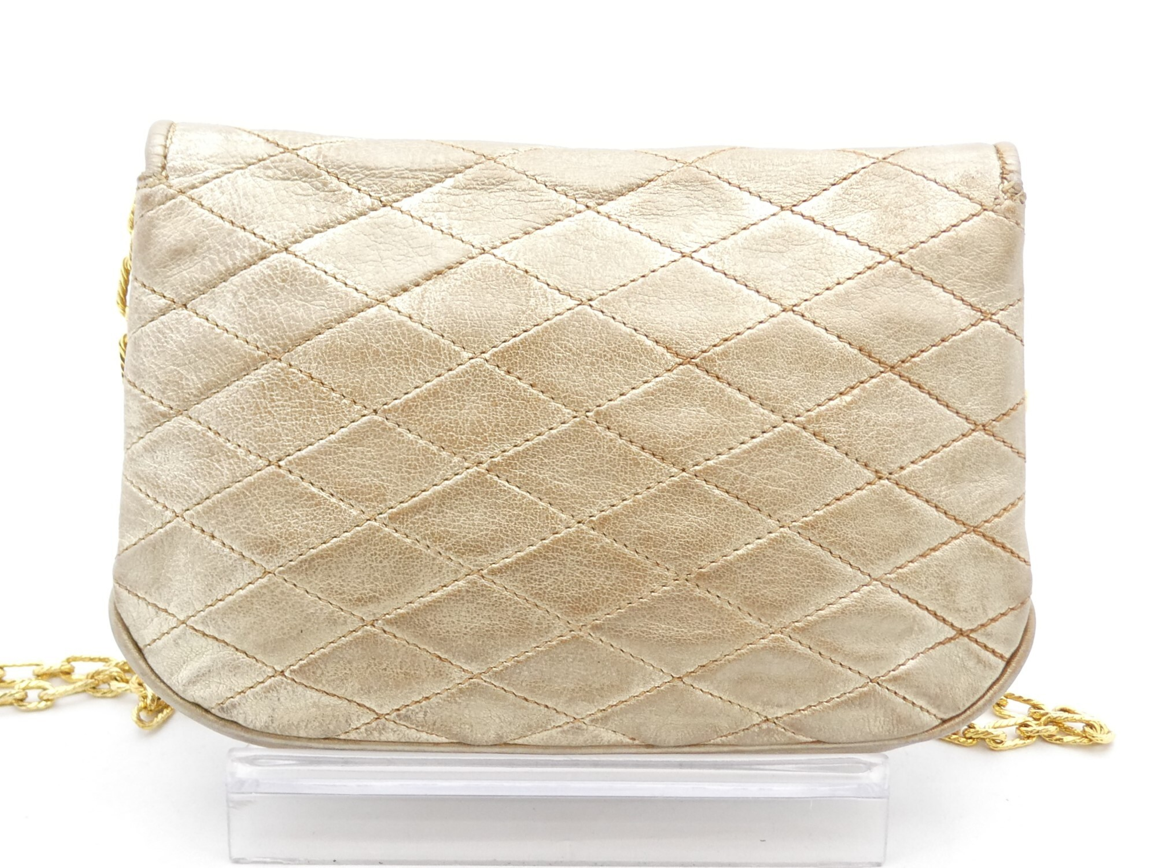 Matelassé Coco Mark Leather Chain Shoulder Bag — view 2