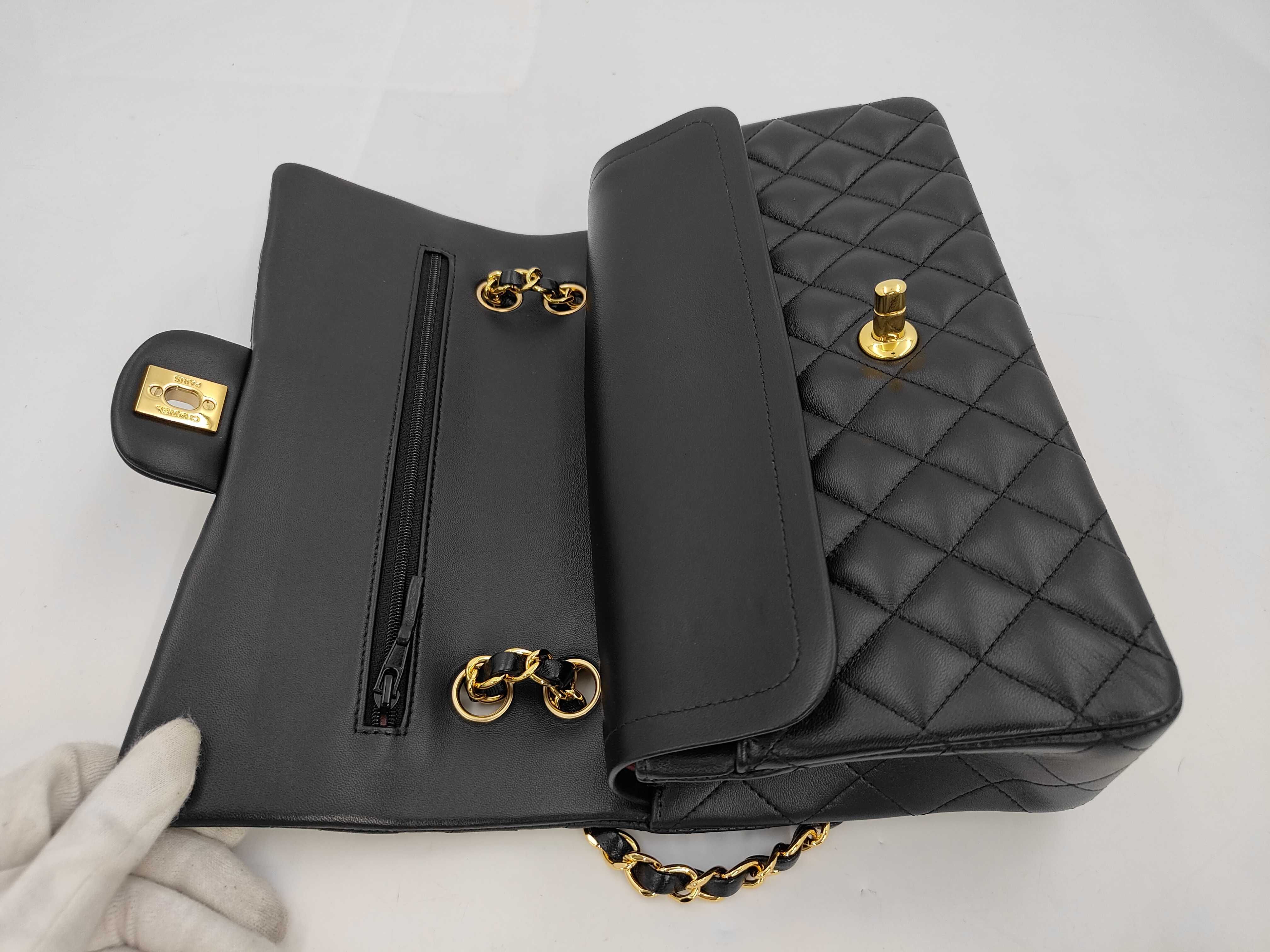 Matelassé 25 Double Flap Lambskin Black Chain Shoulder Bag — view 8