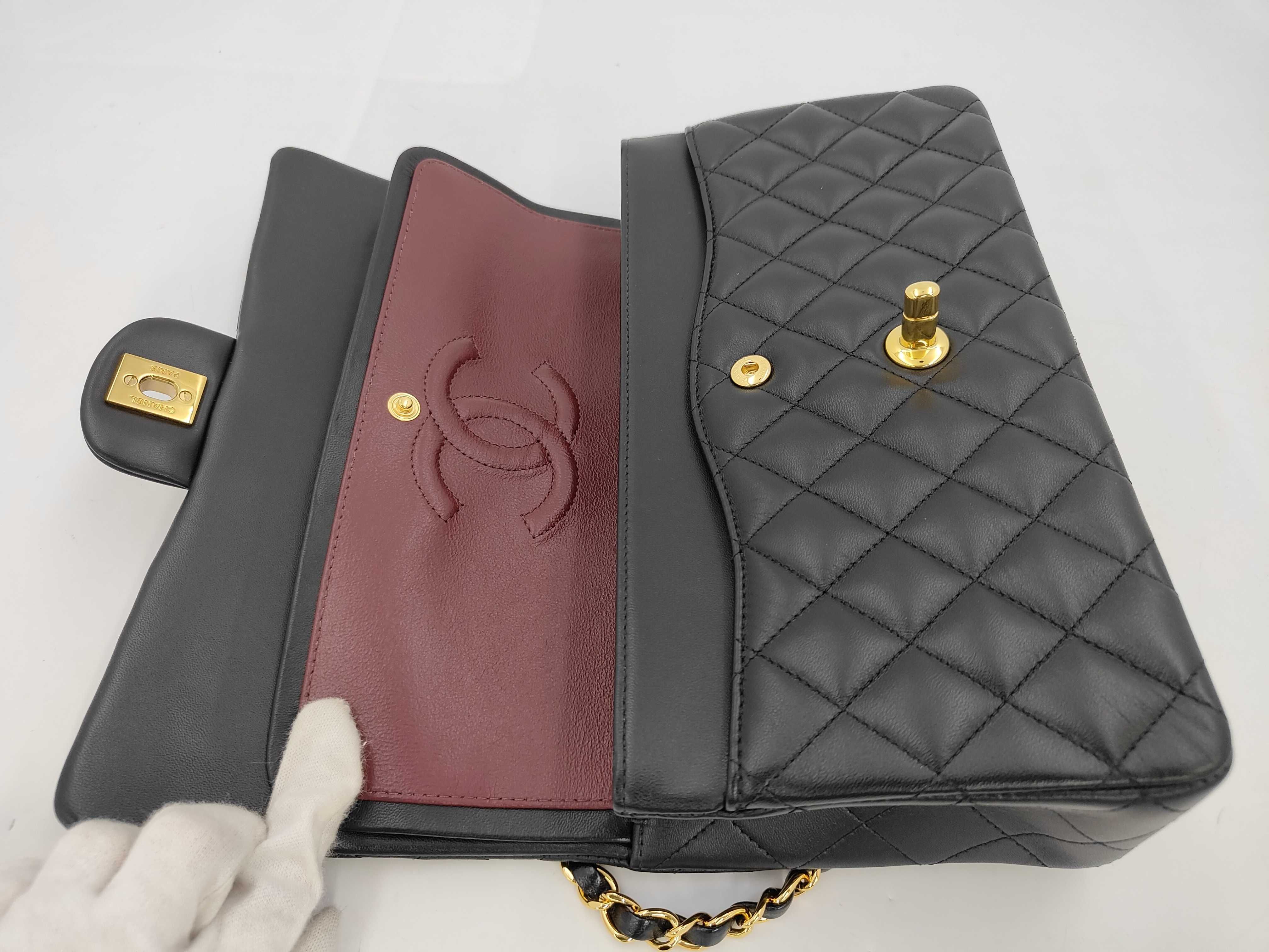 Matelassé 25 Double Flap Lambskin Black Chain Shoulder Bag — view 9