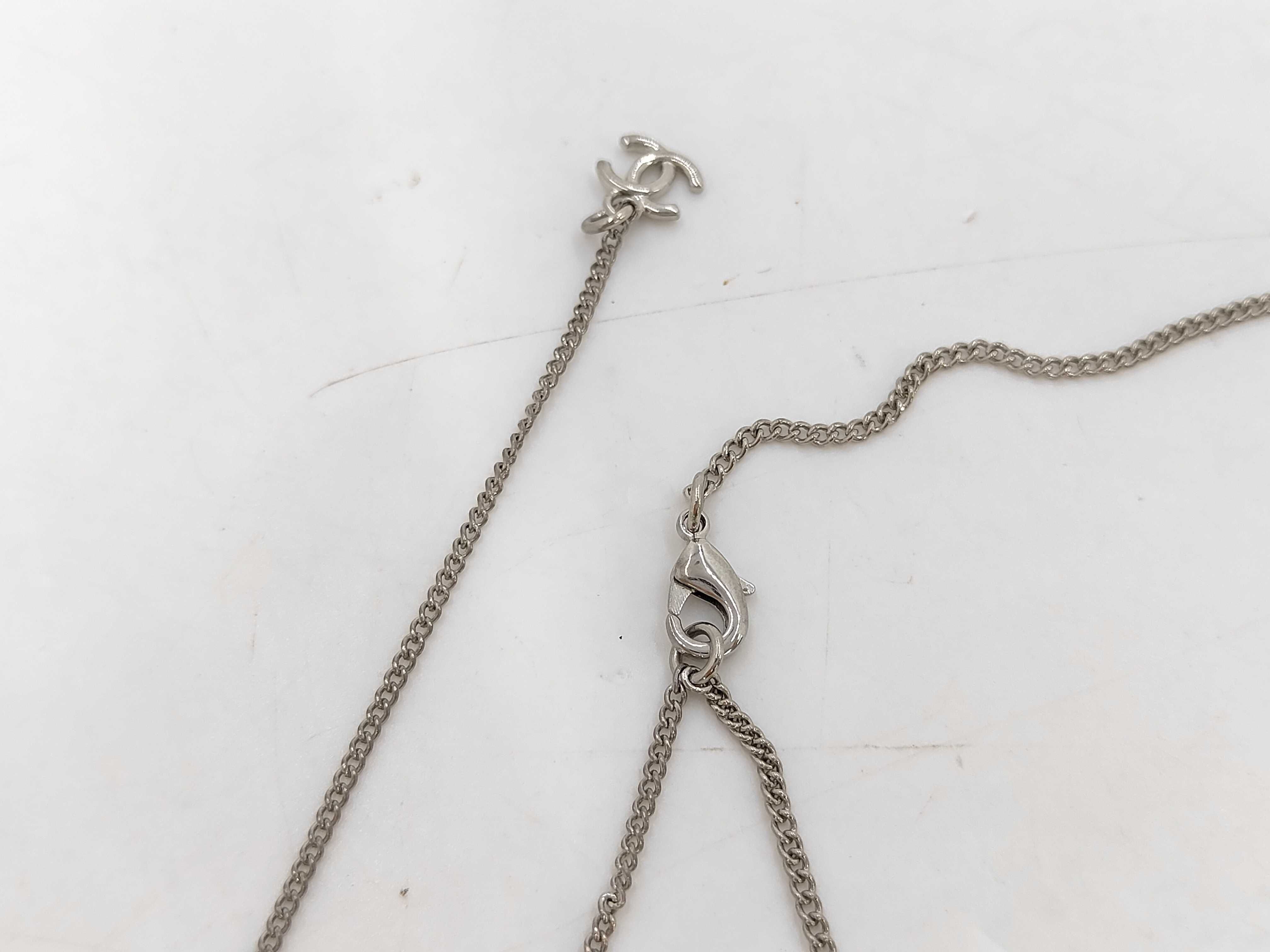 necklace — view 3