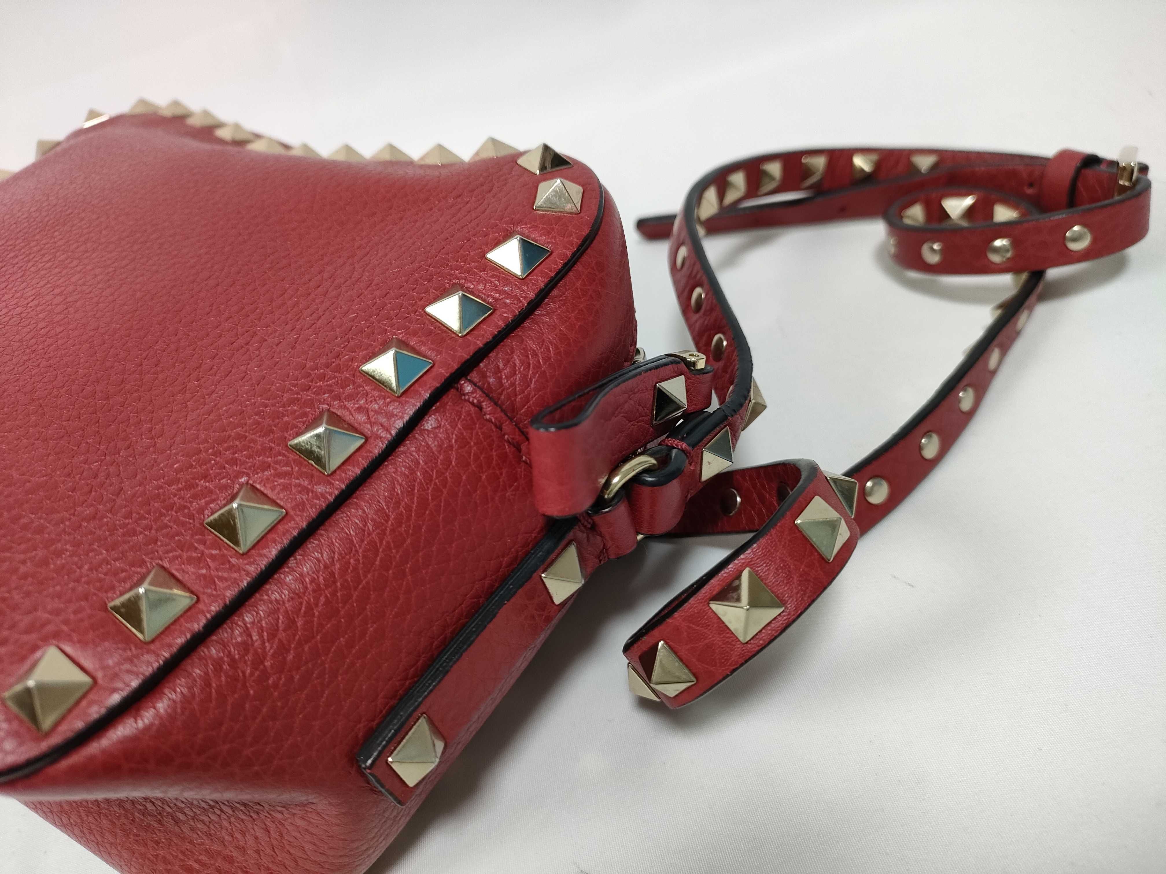 Rockstud Leather Small Crossbody Bag Red QW1B0809 Shoulder Bag — view 6