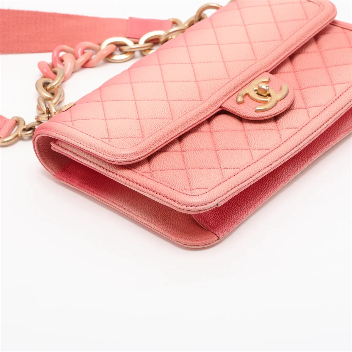 Matelassé Caviar Skin 2-Way Shoulder Bag, Red x Beige, Gold Hardware, 27541158, Serial Number 27 — view 4