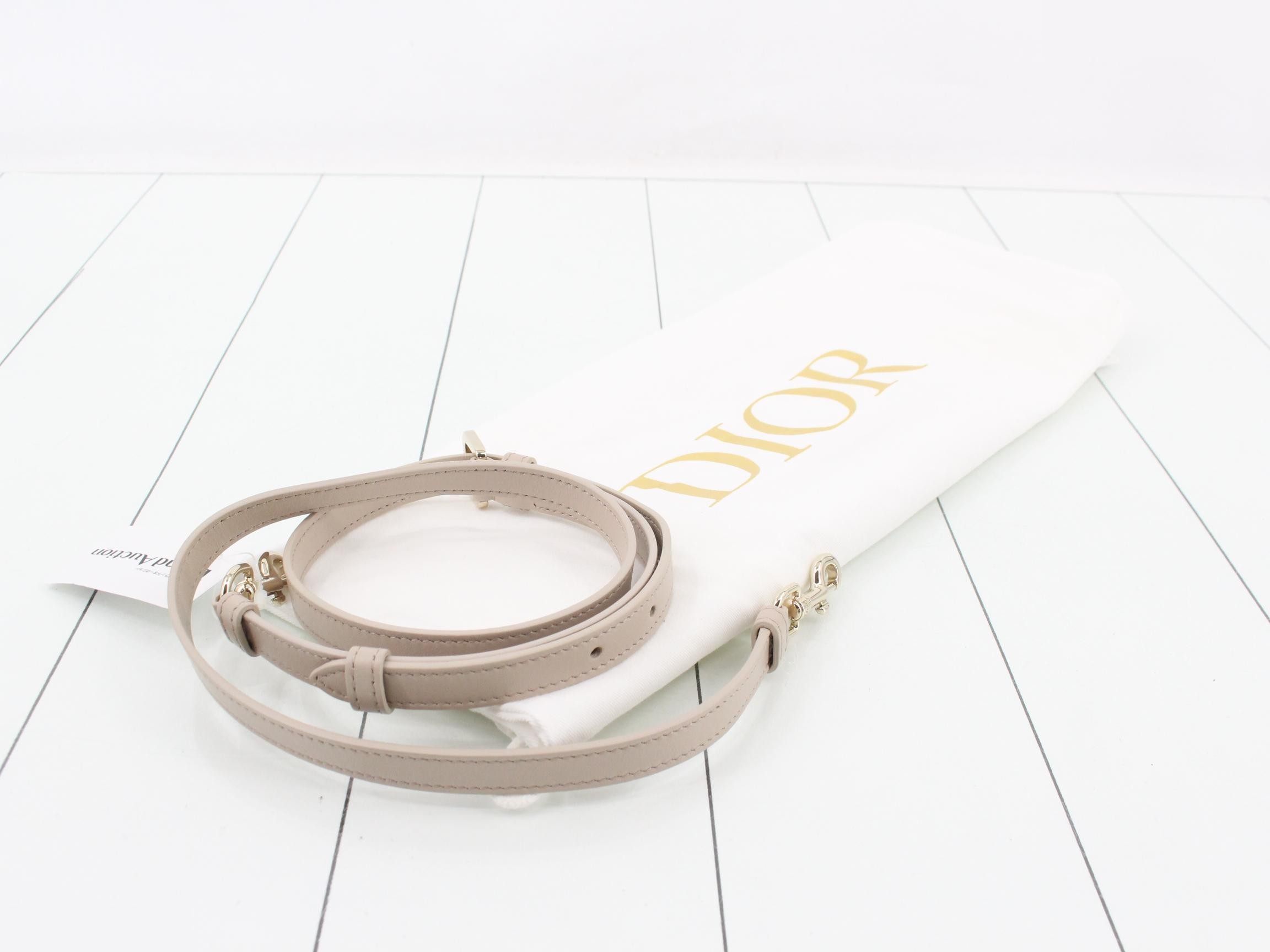Macrocannage Book Tote Bag Mini Calf Beige RFID W21 — view 7