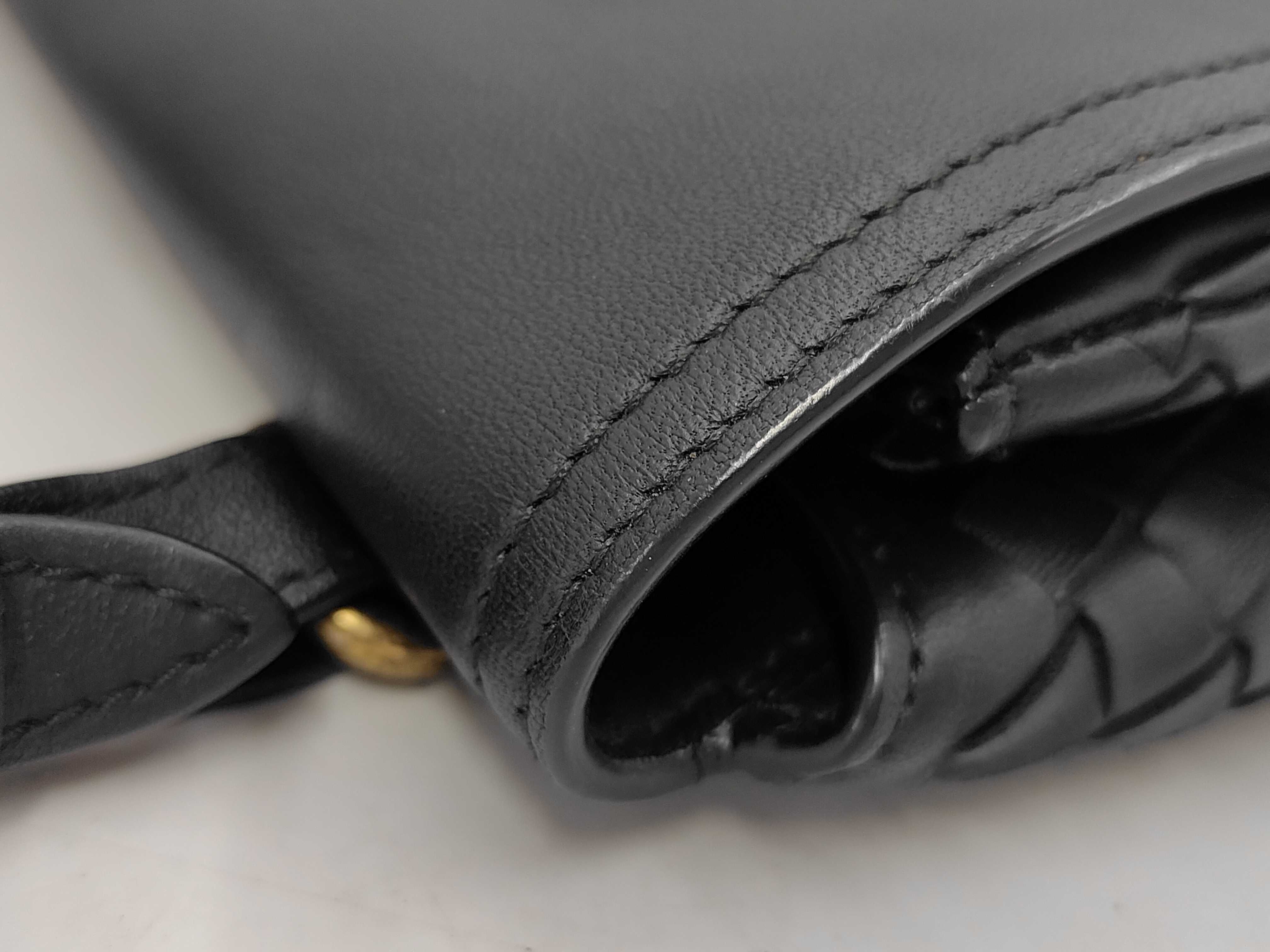 Intrecciato BV Luna Shoulder Bag — view 12