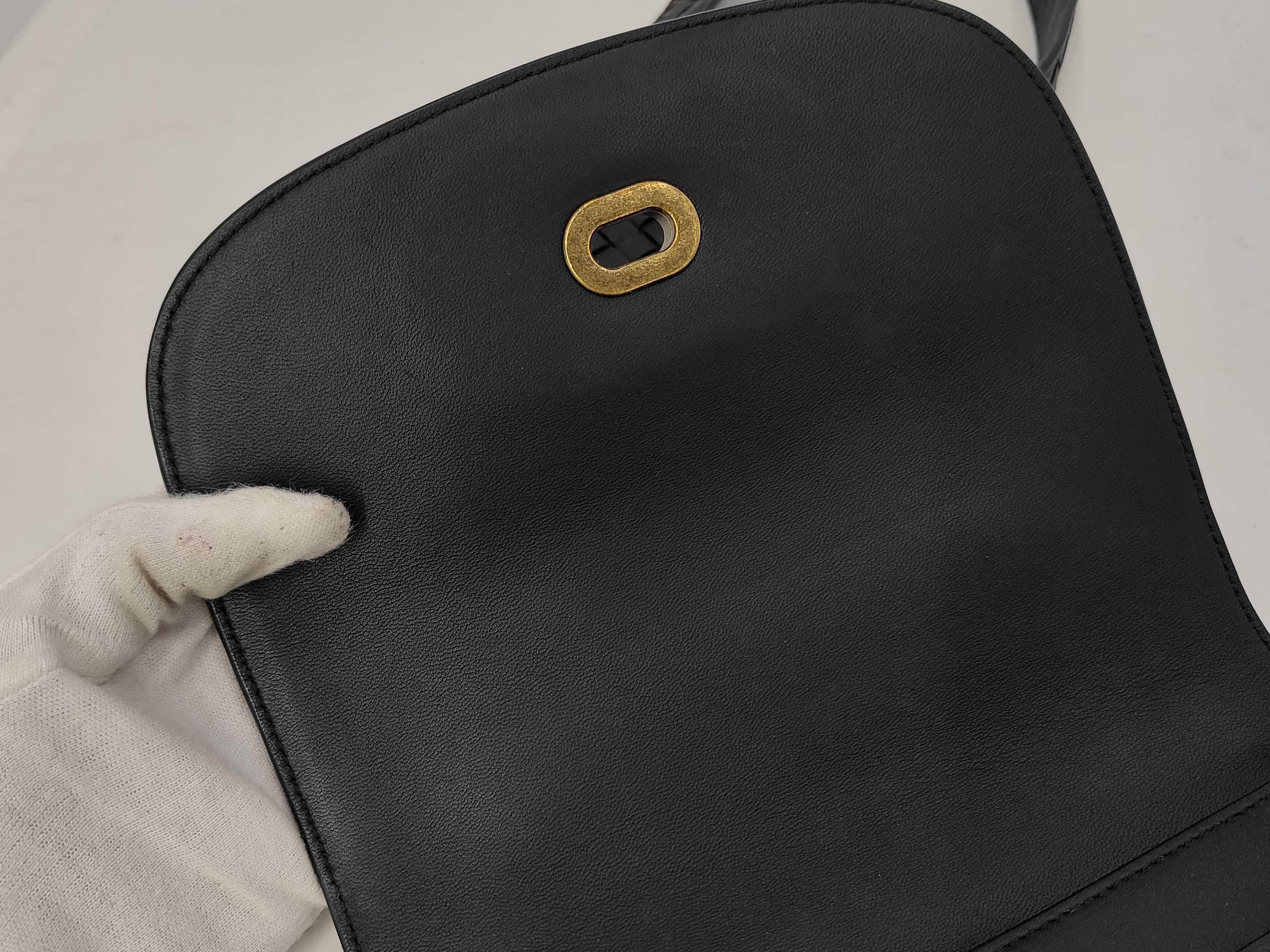 Intrecciato BV Luna Shoulder Bag — view 10
