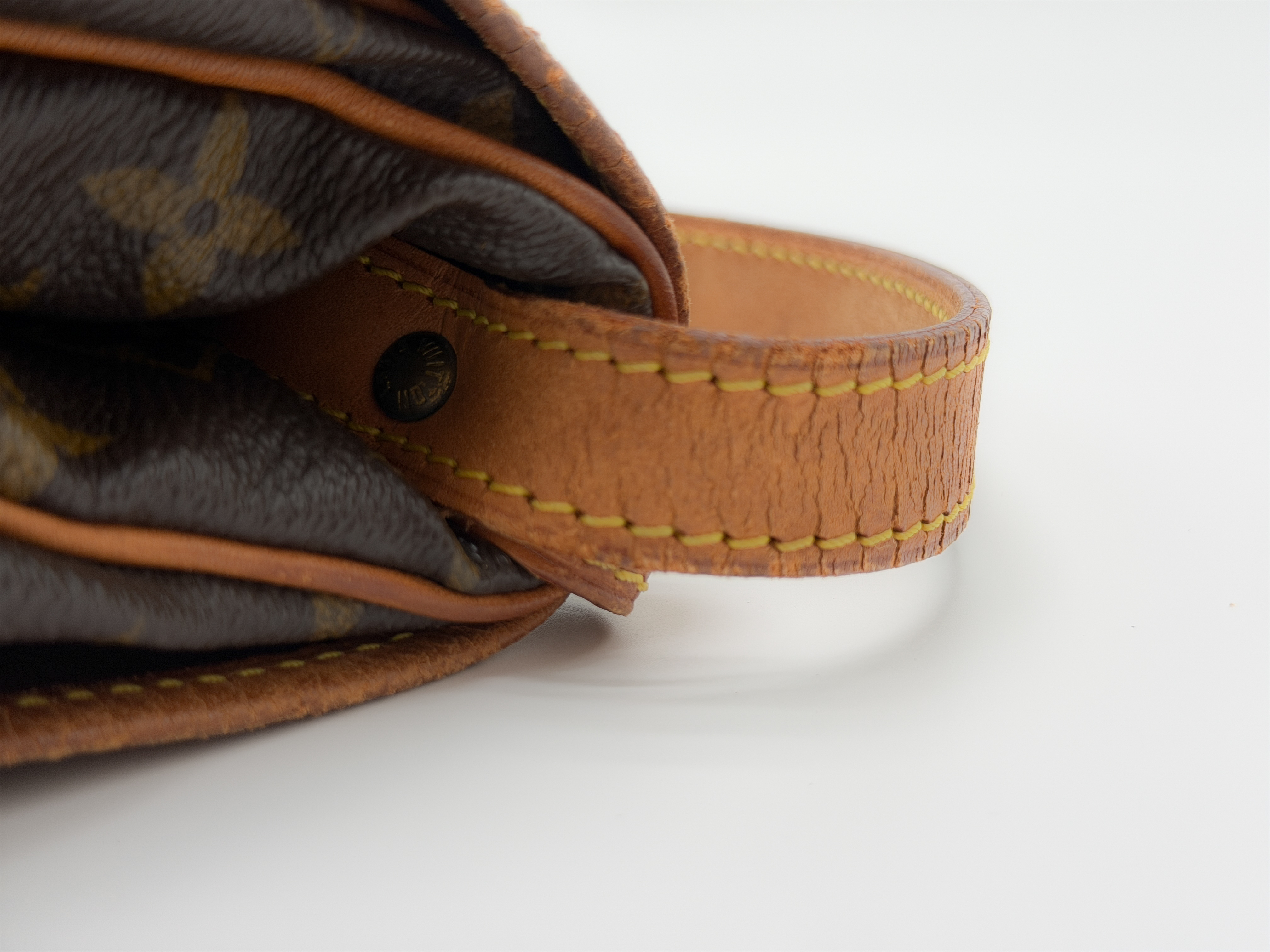 Monogram M42256 Saumur 30 MB0919 Shoulder Bag — view 7