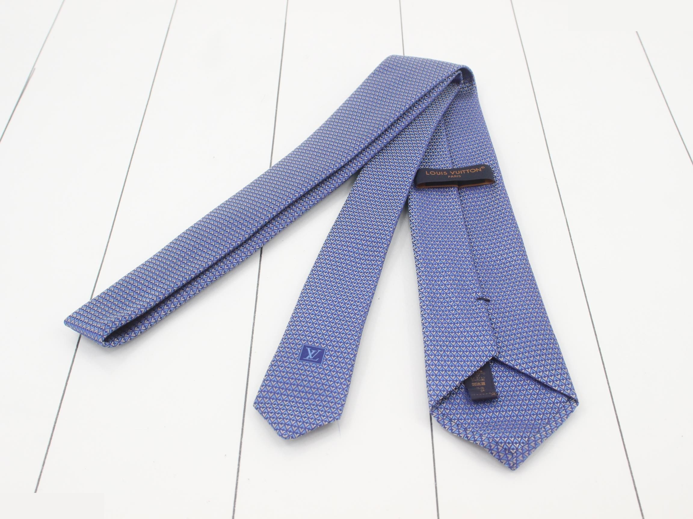 Necktie - Diamond V 8cm - Retail Price ¥37,400 - Unused - 100% Silk — view 2