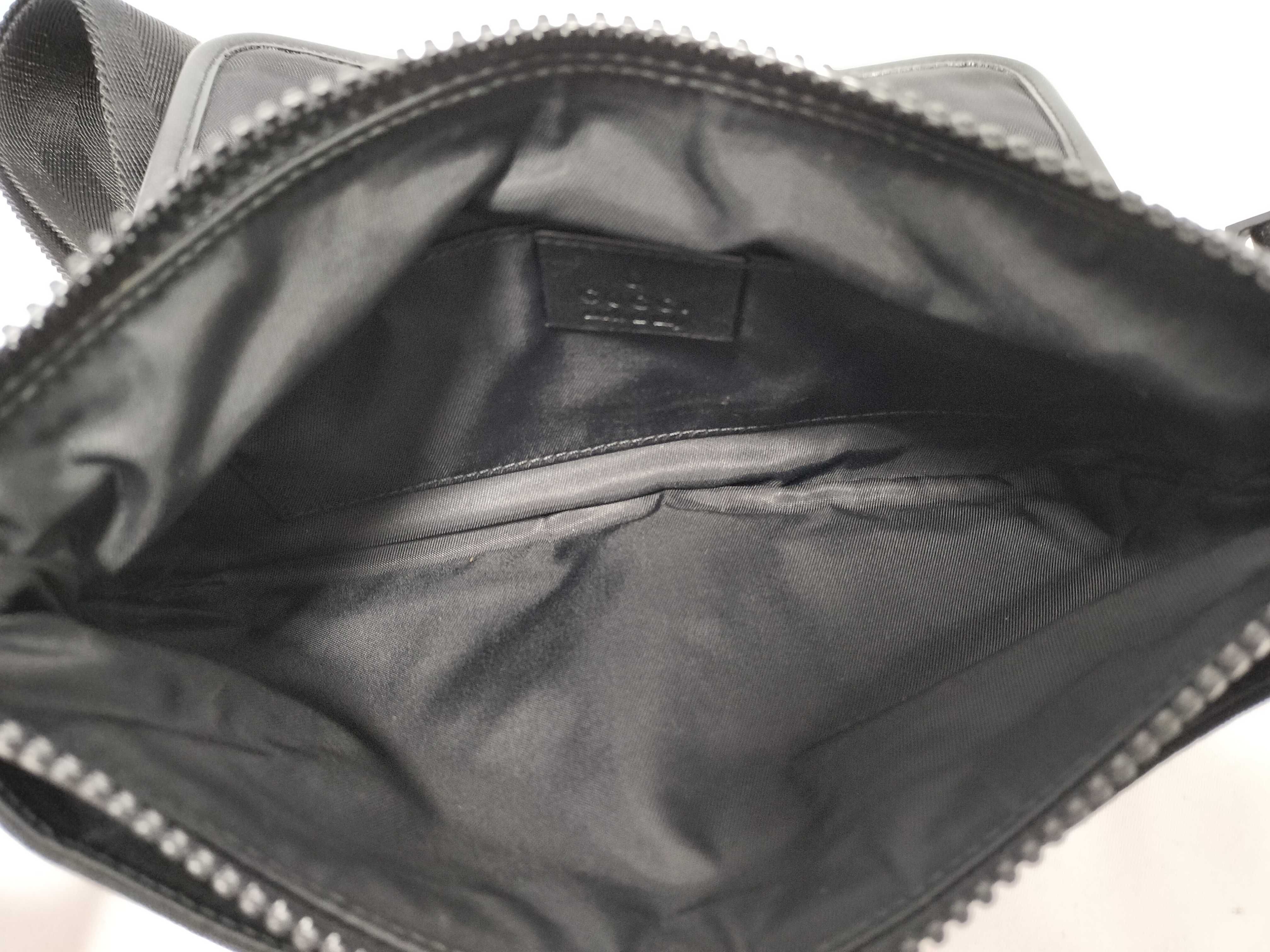 Interlocking Waist Bag Sherry Body Bag Waist Bag — view 9
