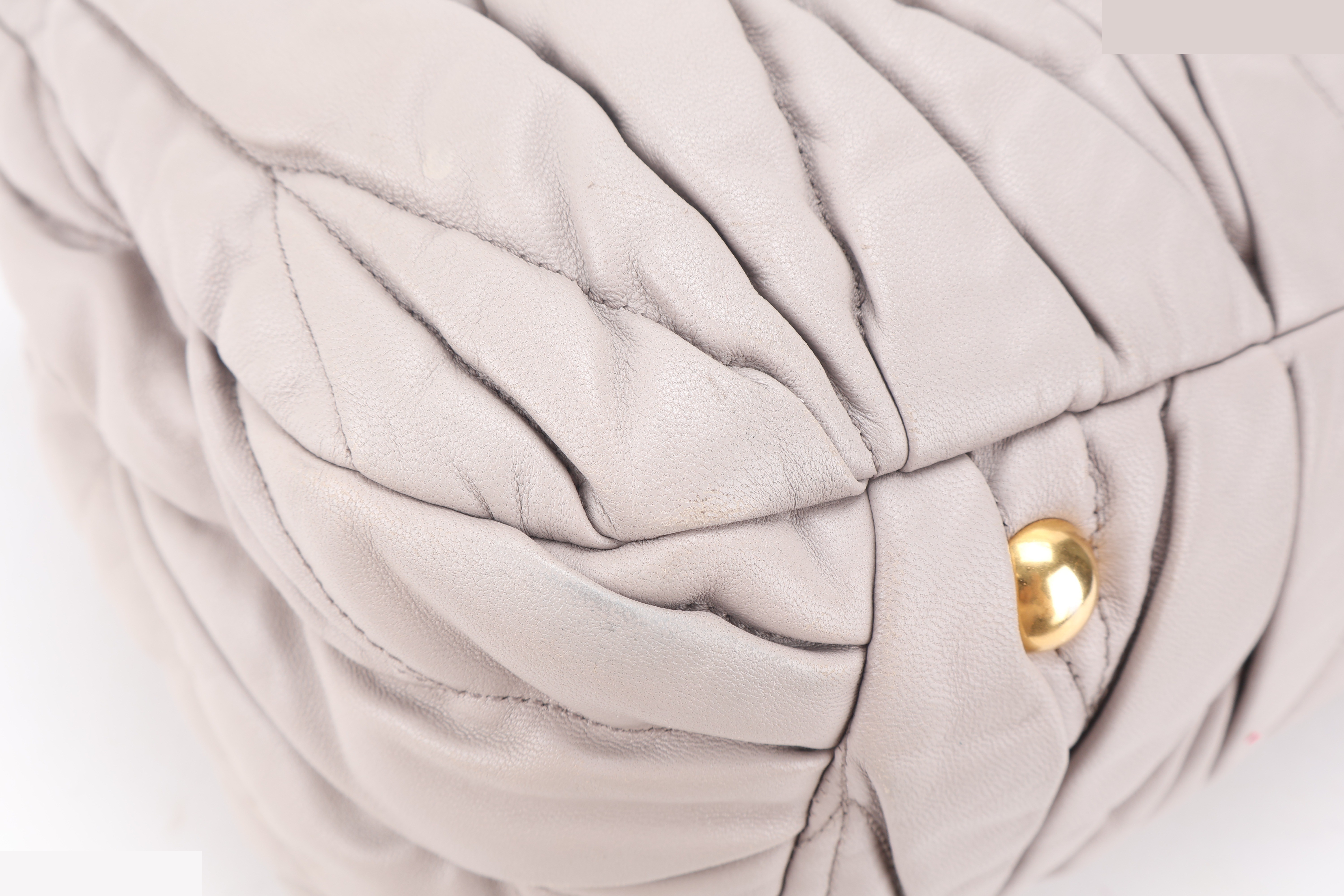 TURNLOCK TOP HANDLE GREY LEATHER GHW — view 6