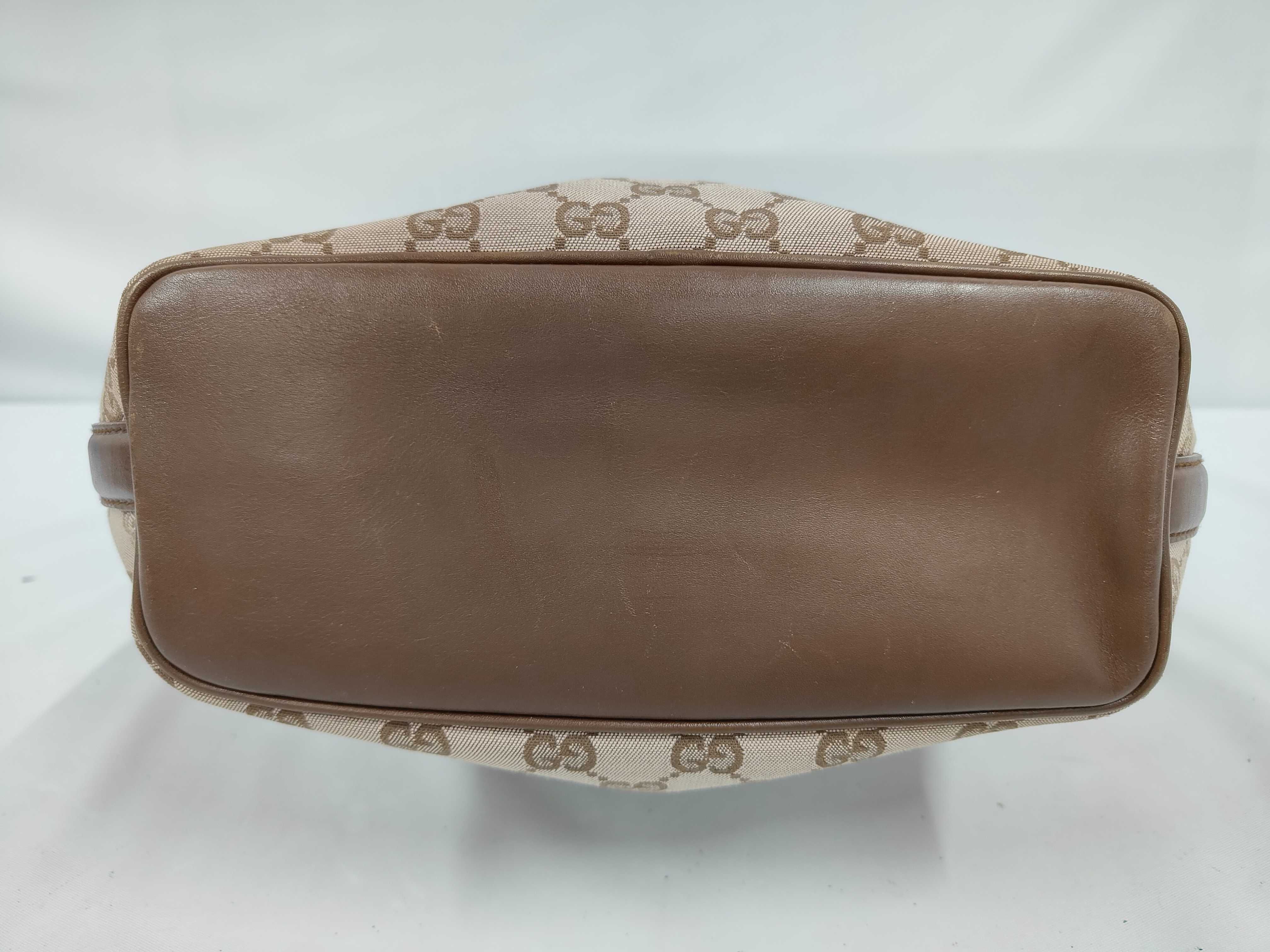GG Canvas Shoulder Bag — view 3
