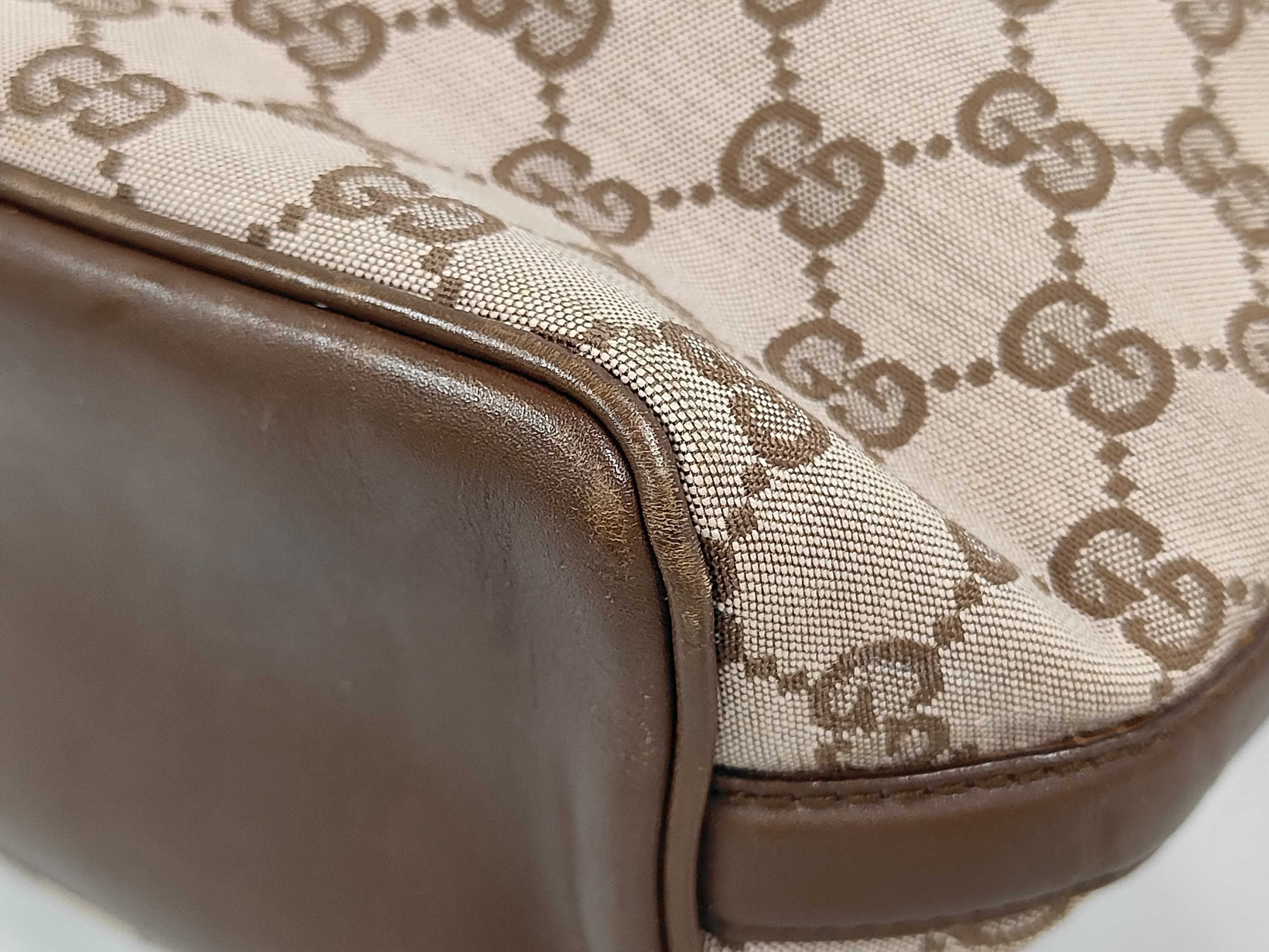GG Canvas Shoulder Bag — view 4