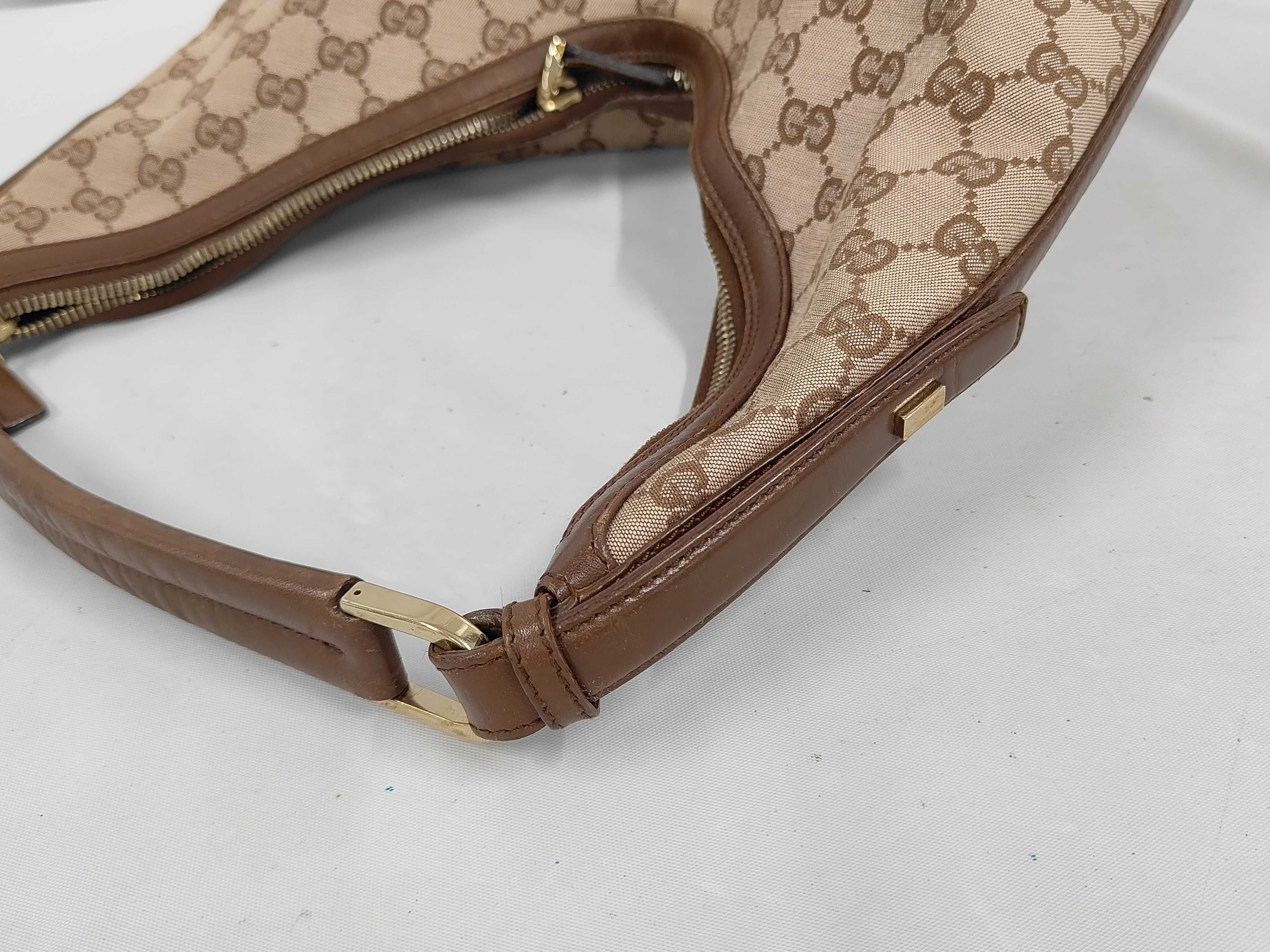GG Canvas Shoulder Bag — view 6