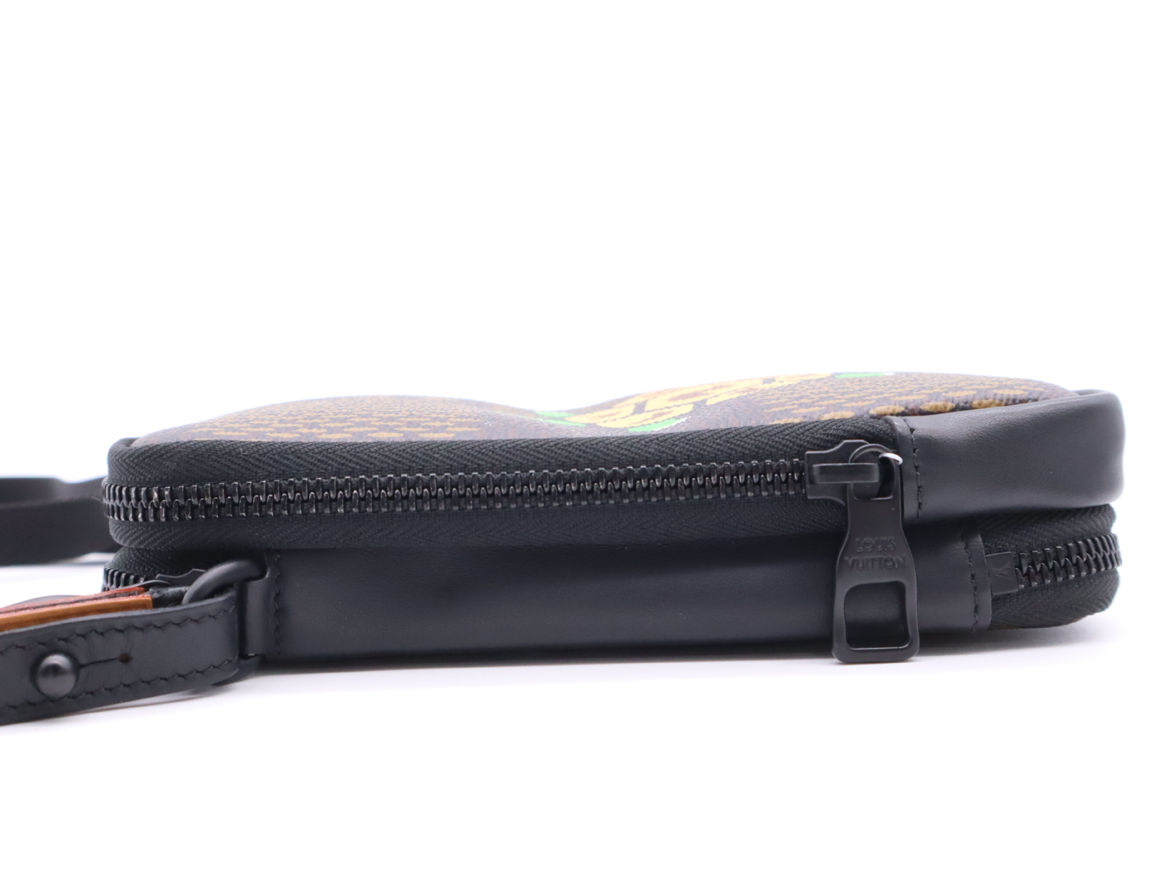 N40377 Damier Giant Ebene Double Phone Shoulder Pouch NIGO Collaboration Turtle Print Shoulder Bag — view 3