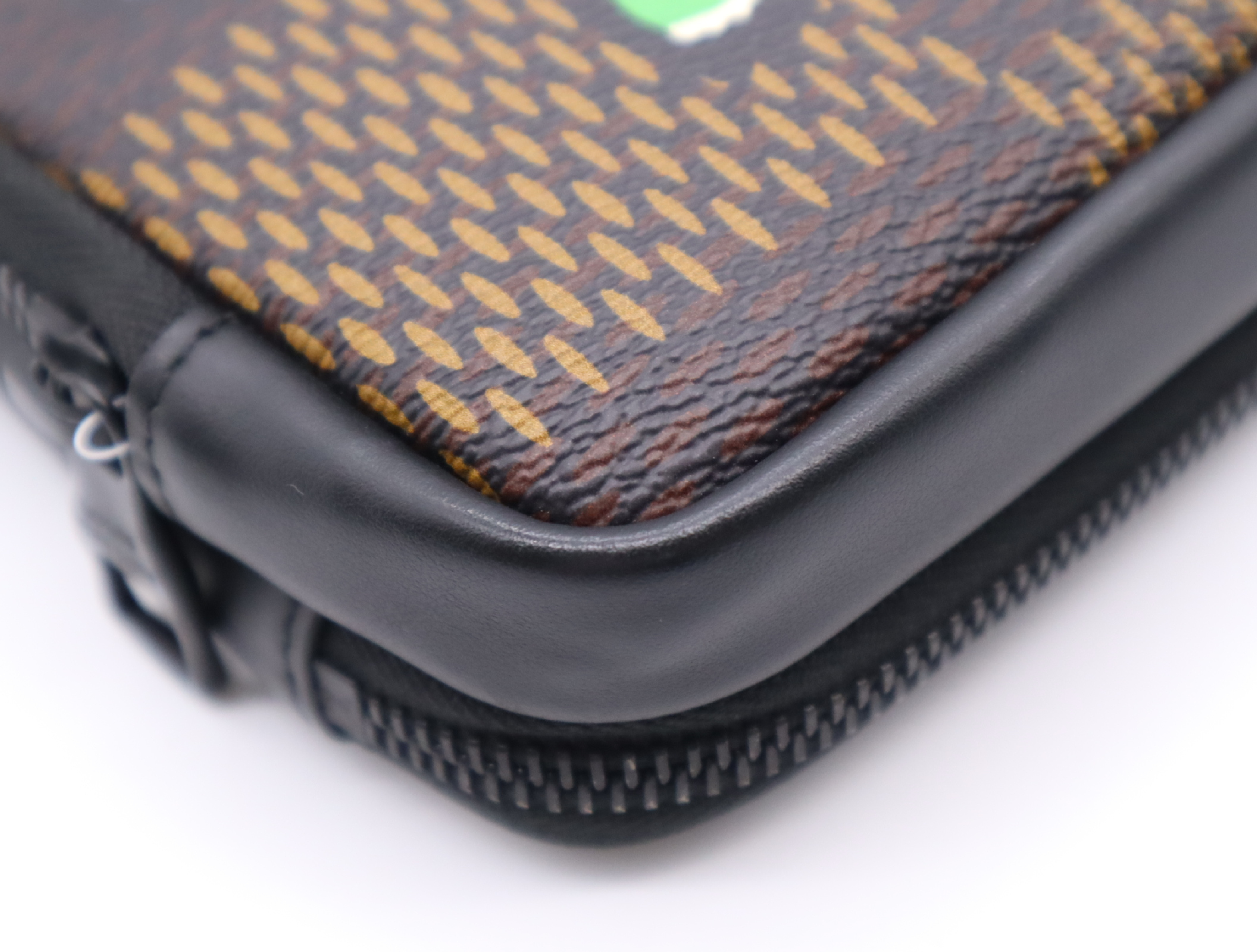 N40377 Damier Giant Ebene Double Phone Shoulder Pouch NIGO Collaboration Turtle Print Shoulder Bag — view 6