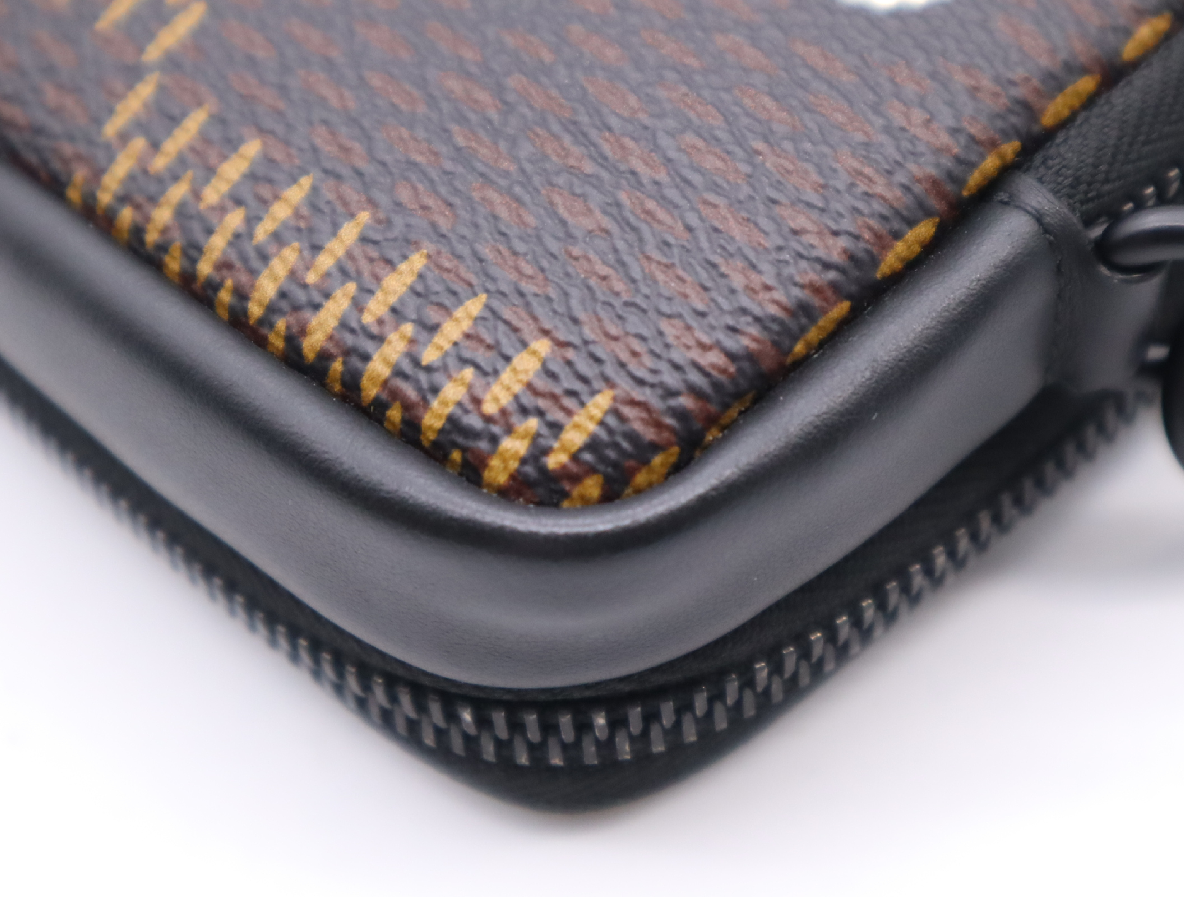 N40377 Damier Giant Ebene Double Phone Shoulder Pouch NIGO Collaboration Turtle Print Shoulder Bag — view 7