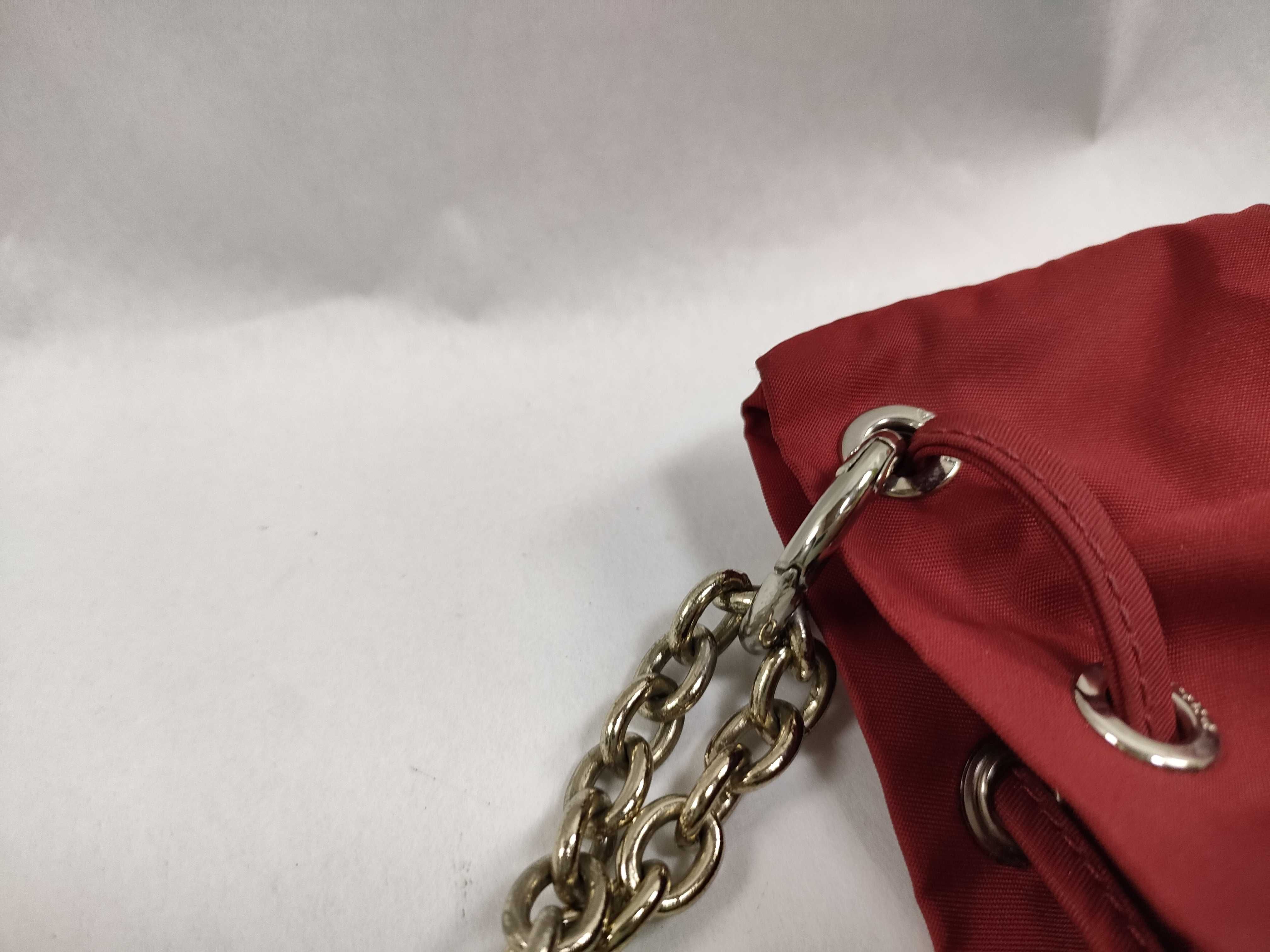 Pocono Chain Bucket Bag Drawstring Bag Shoulder Bag — view 5