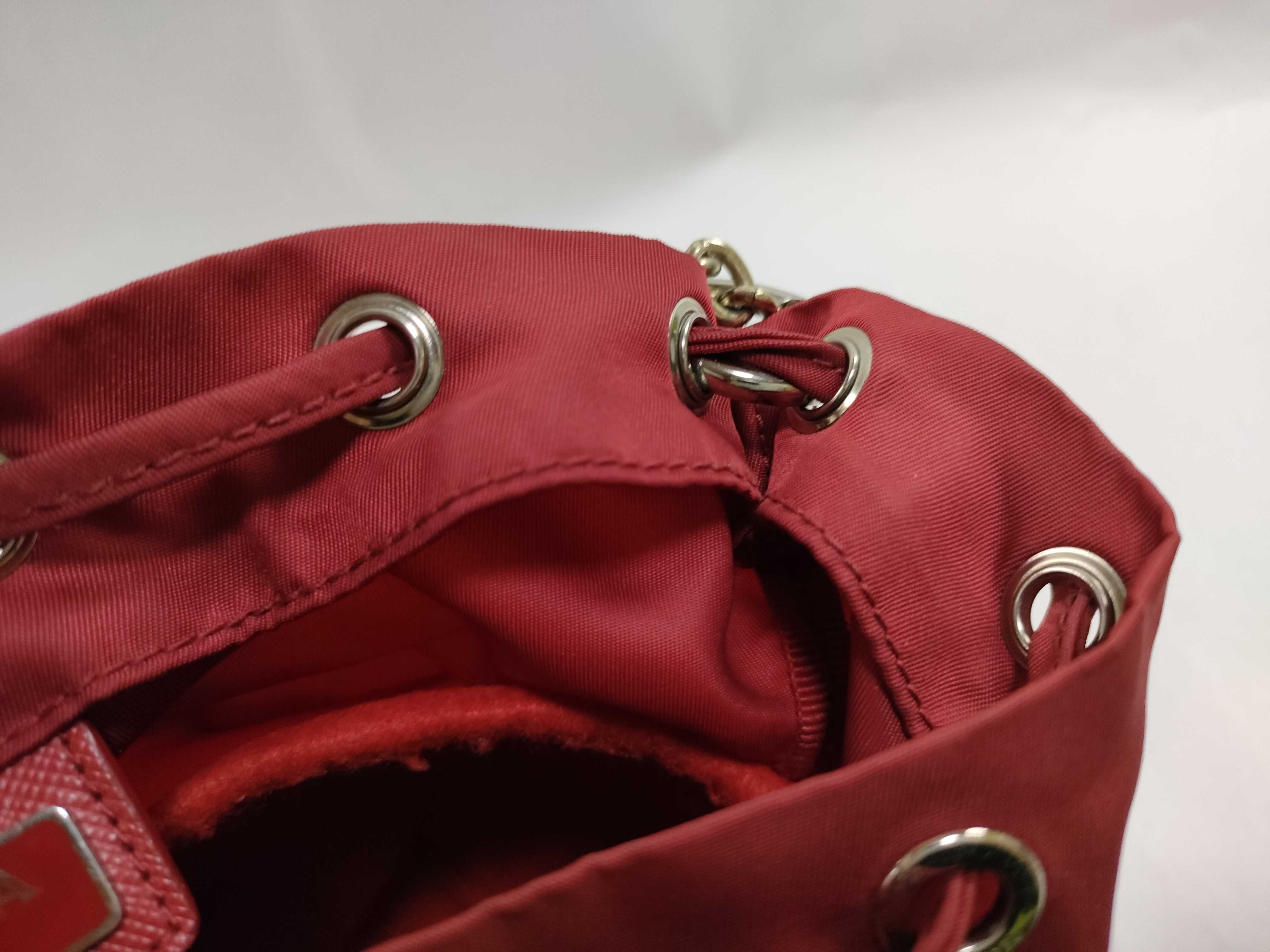 Pocono Chain Bucket Bag Drawstring Bag Shoulder Bag — view 10